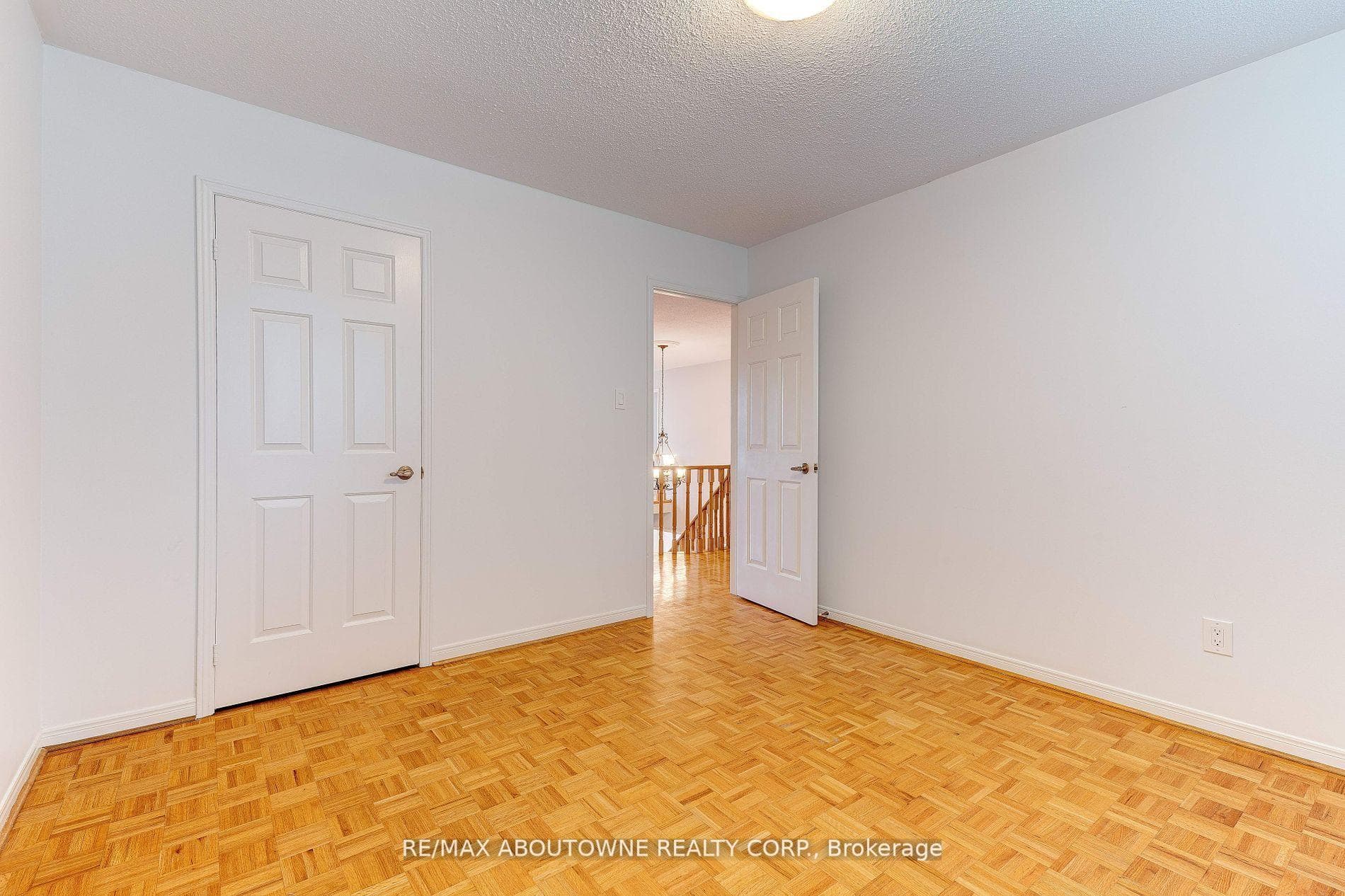 1175 Old Colony Road photo 9