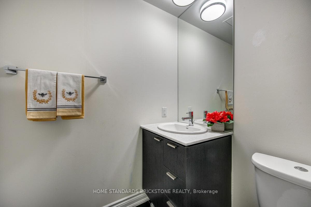 375 King Street Unit 506 photo 27