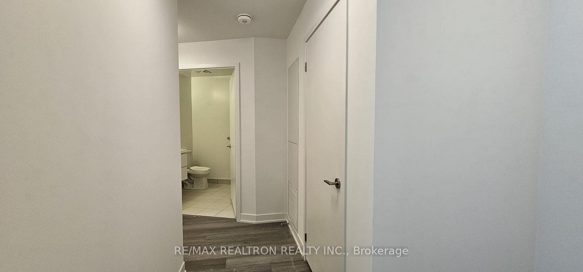 38 Simcoe Promenade Unit 306 photo 6