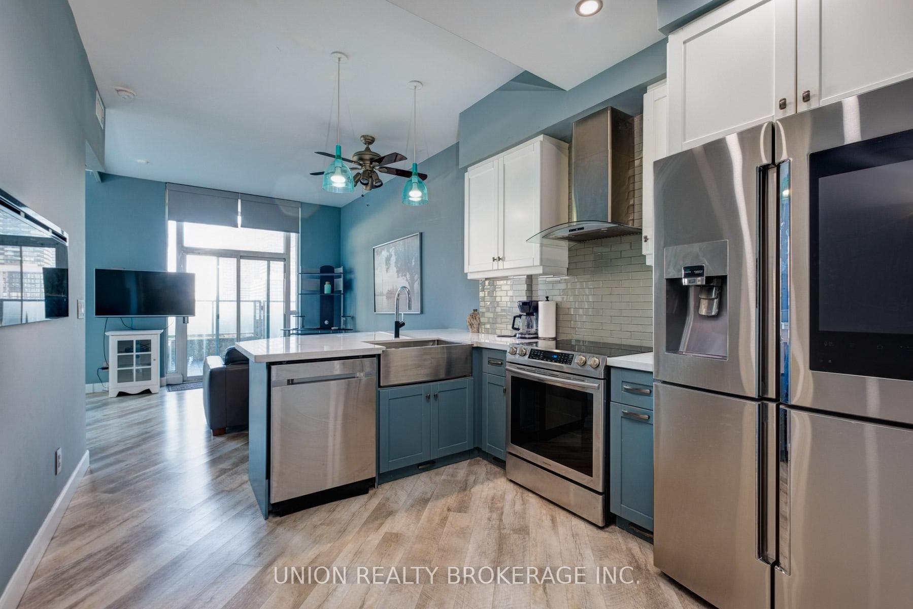 18 Yonge Street Unit 606 photo 5