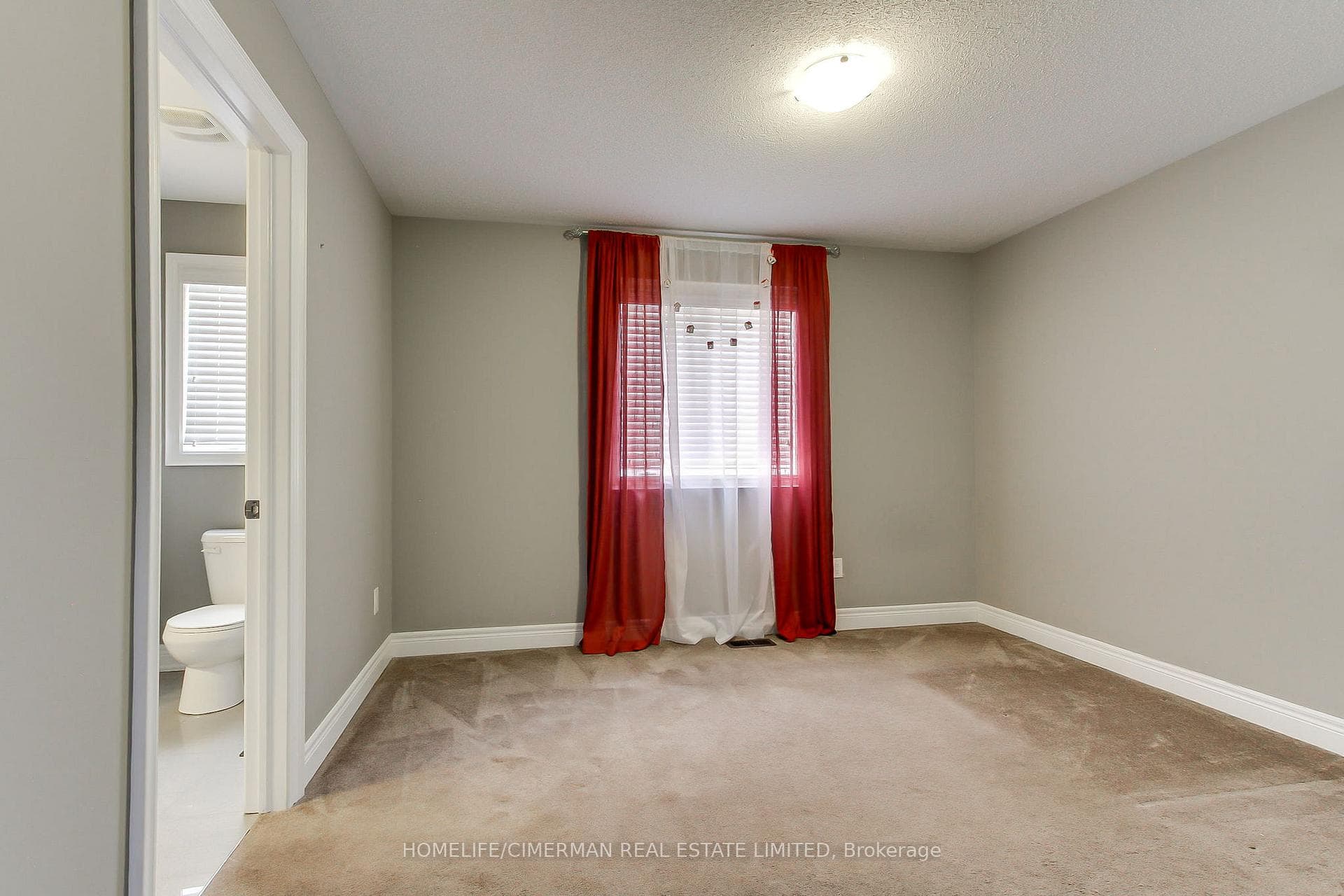 88 Chelsea Crescent photo 26