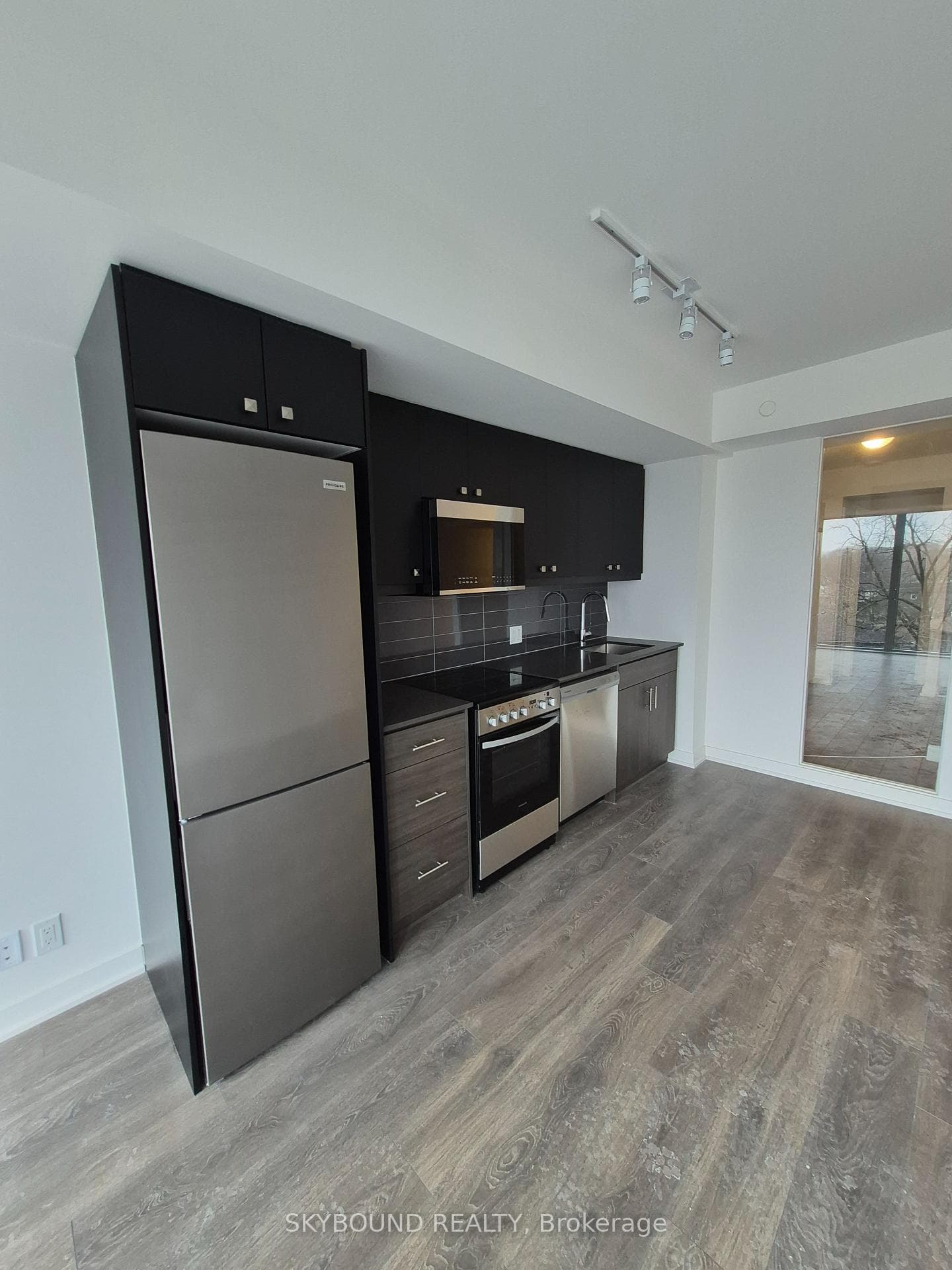 2 Manderley Dr Drive Unit # 405 photo 12