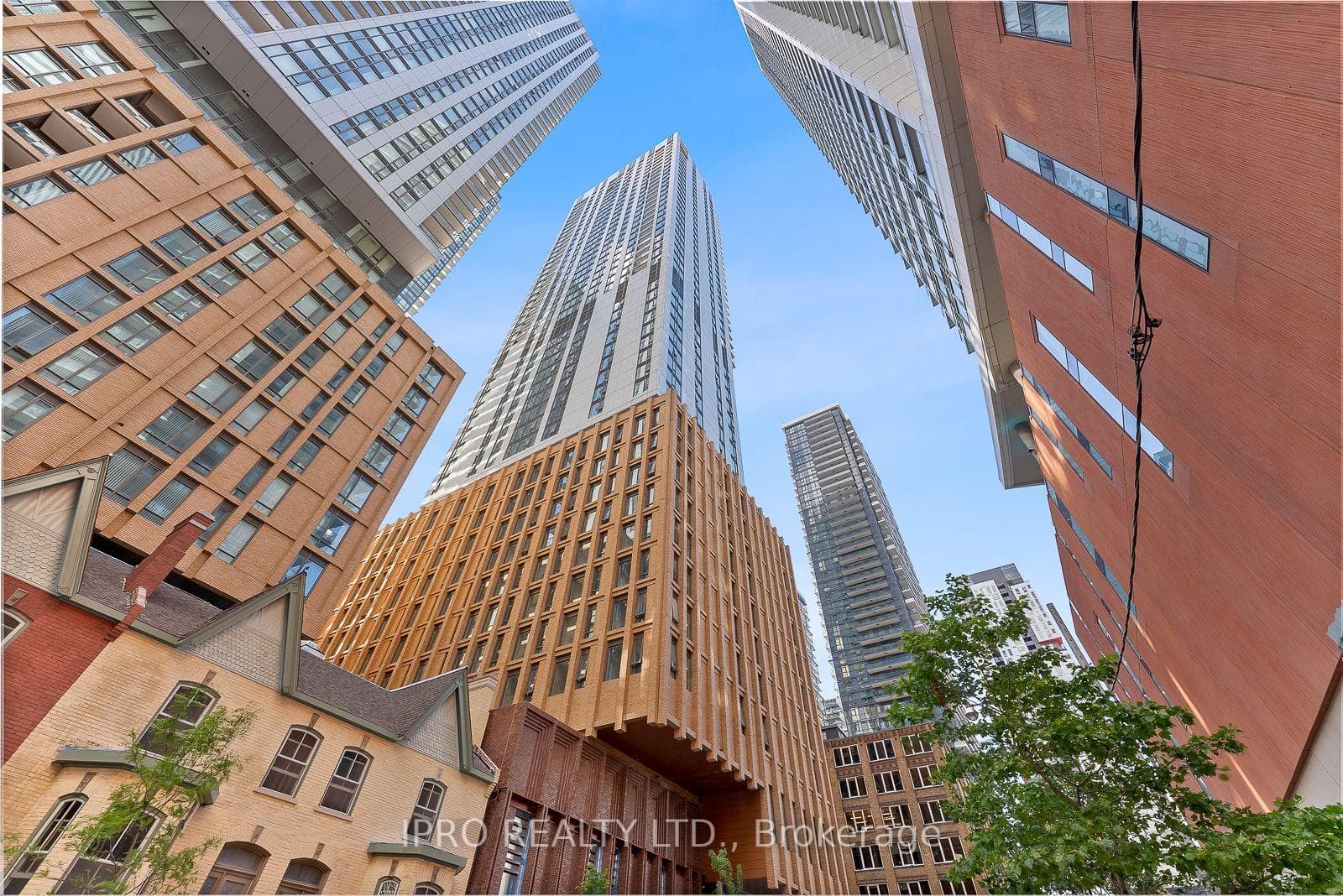 28 Widmer Street Unit 3321 photo 1