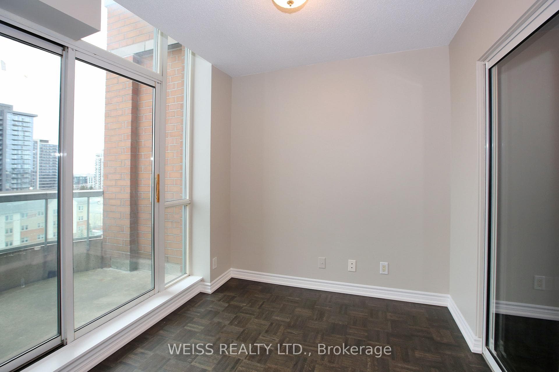 745 New Westminster Drive Unit 1005 photo 6