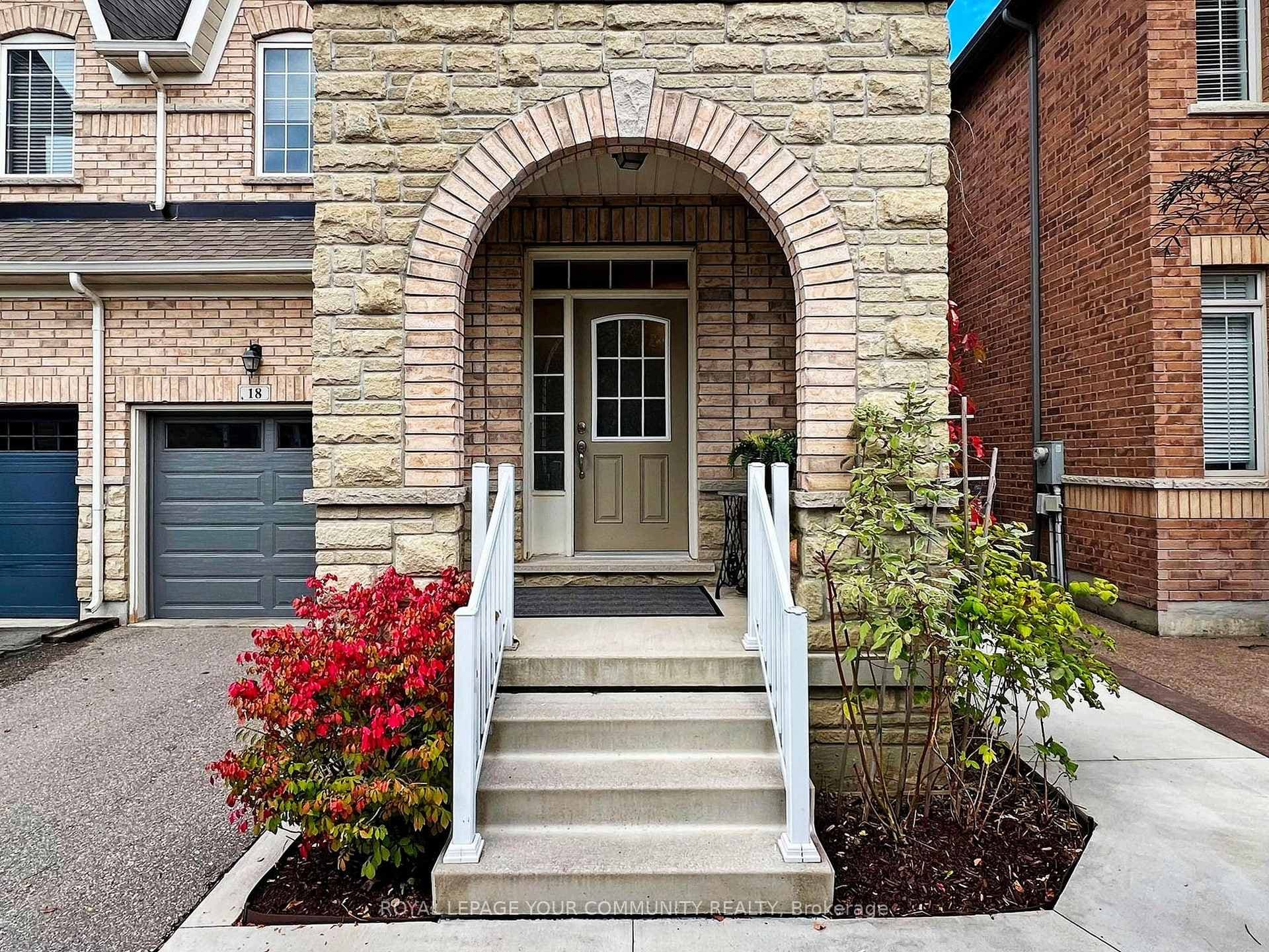 18 Oren Street photo 2