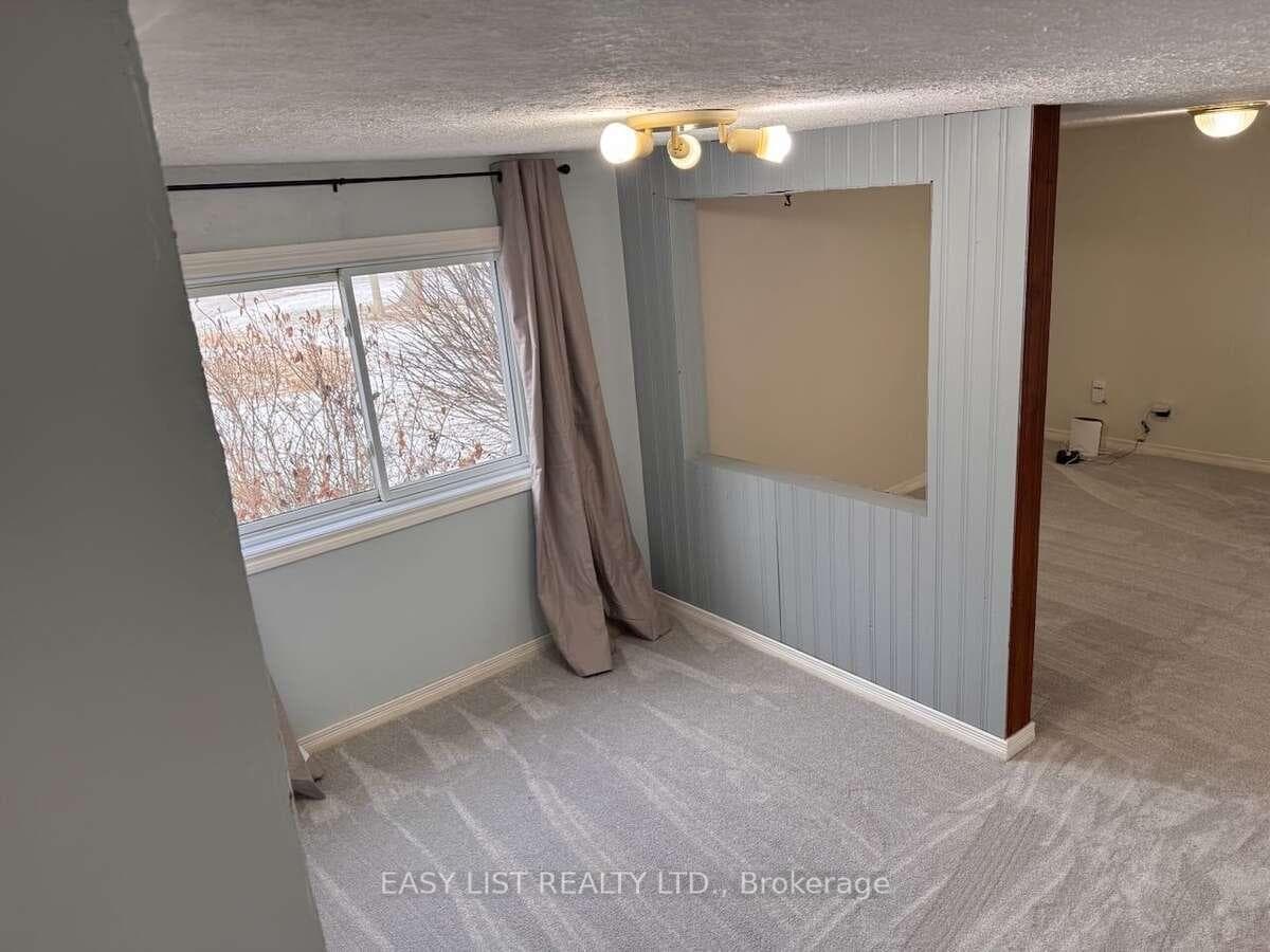 3104 St Clair Parkway photo 17