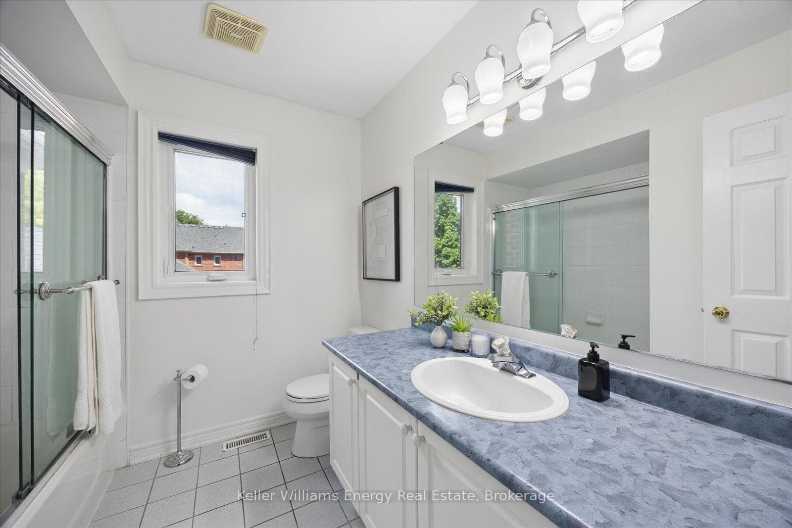 63 McBeth Place photo 38