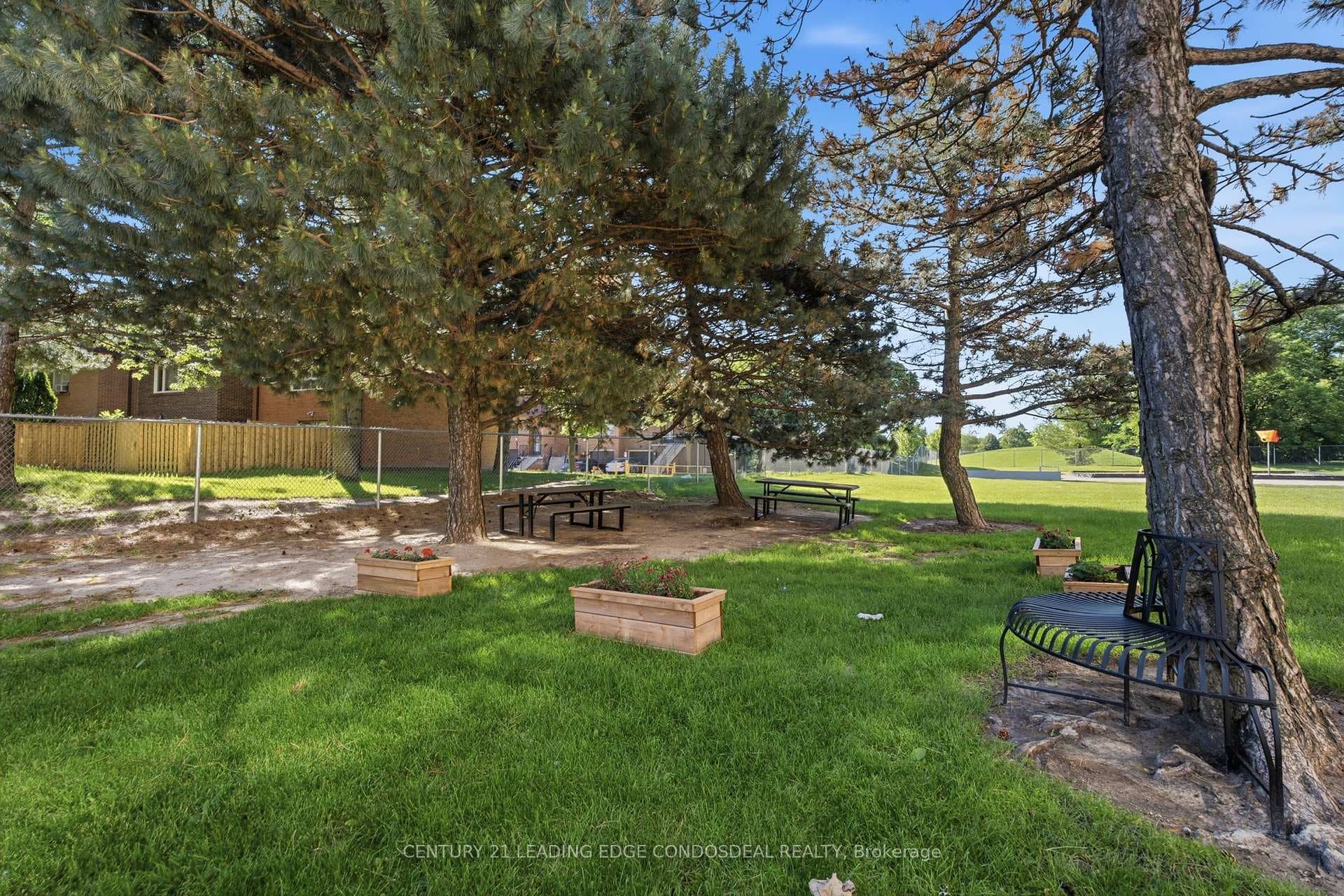 270 Palmdale Drive Unit 1508 photo 39