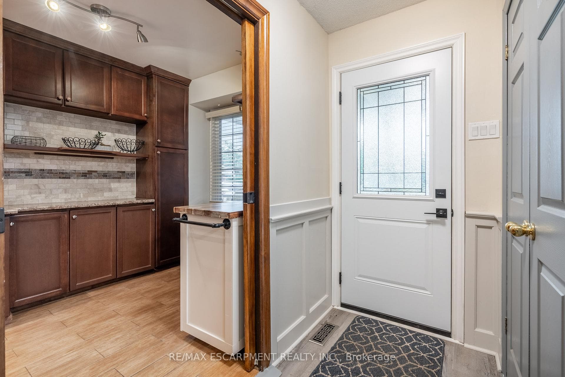 2369 Shropshire Place photo 5