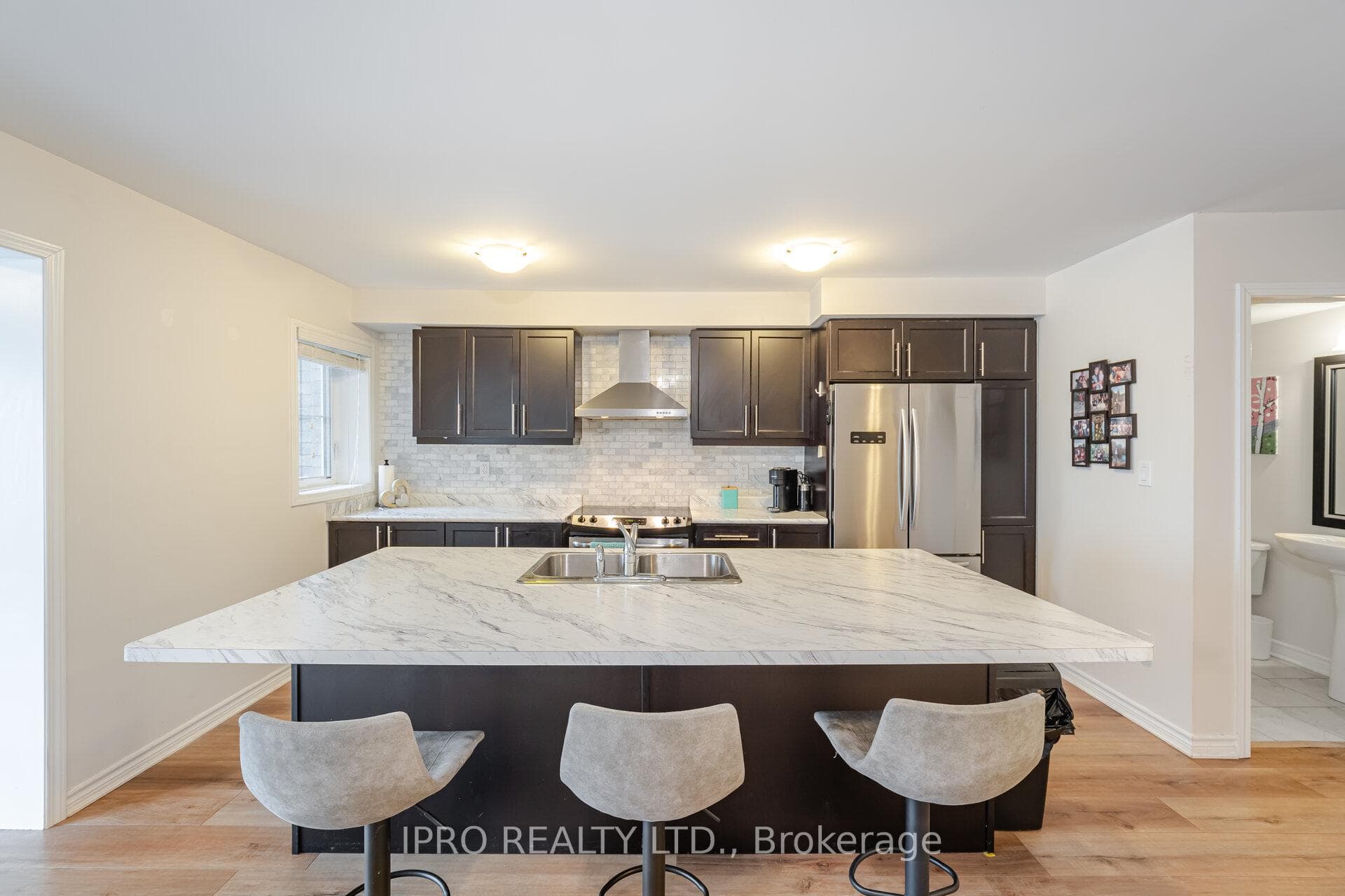 1543 HUSBAND Place photo 9