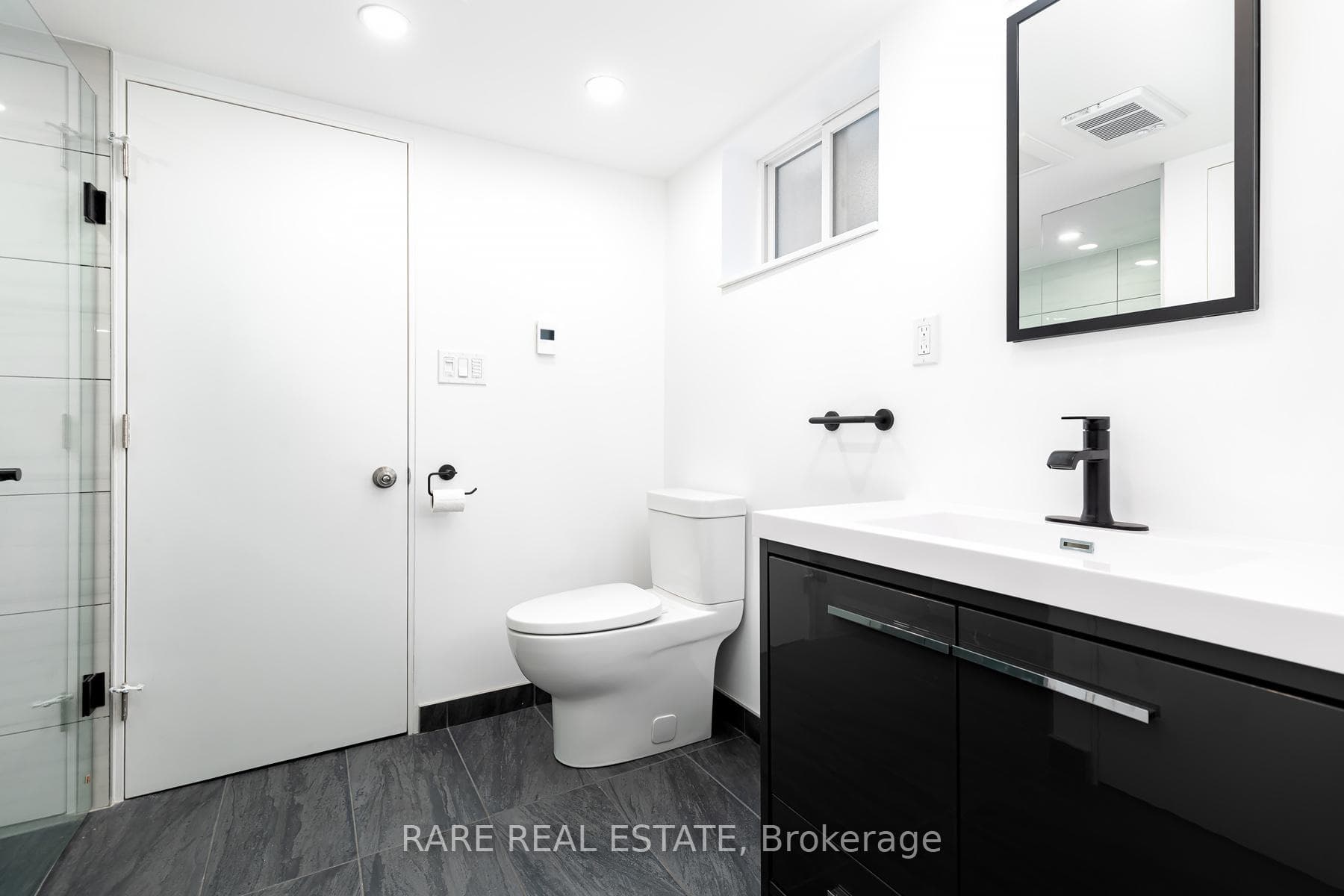 37 Parkway Avenue Unit Lower photo 14