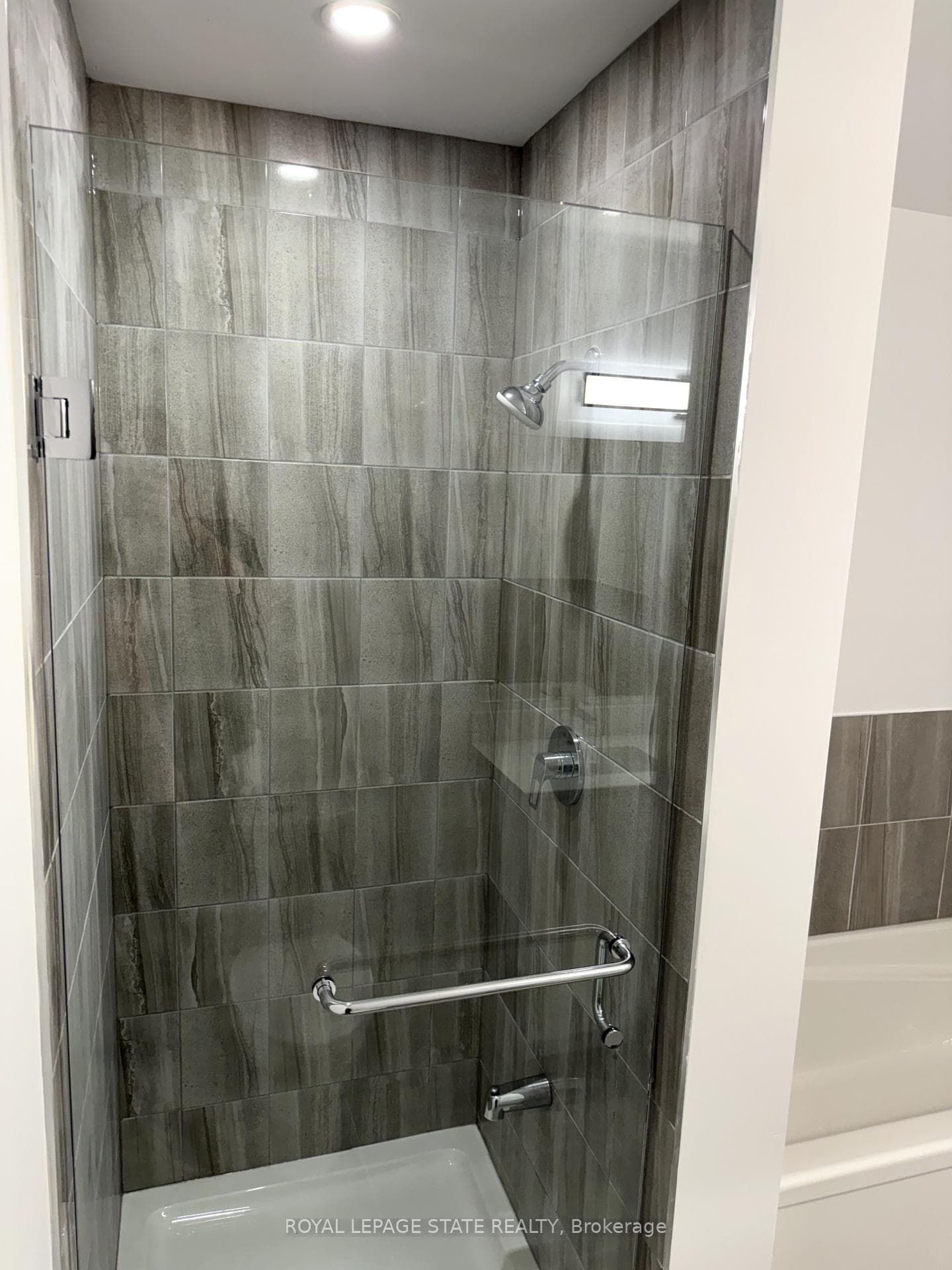 7549 Kalar Road Unit 210 photo 14