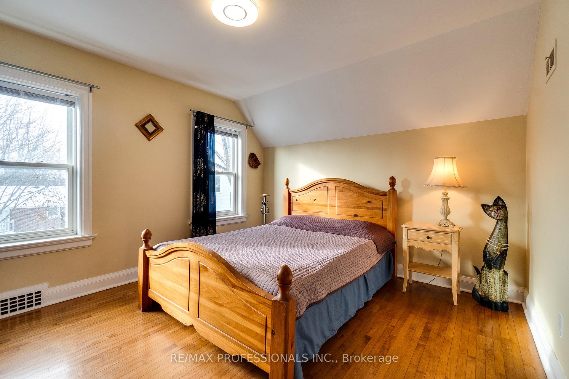 225 Bridgeport Road photo 24