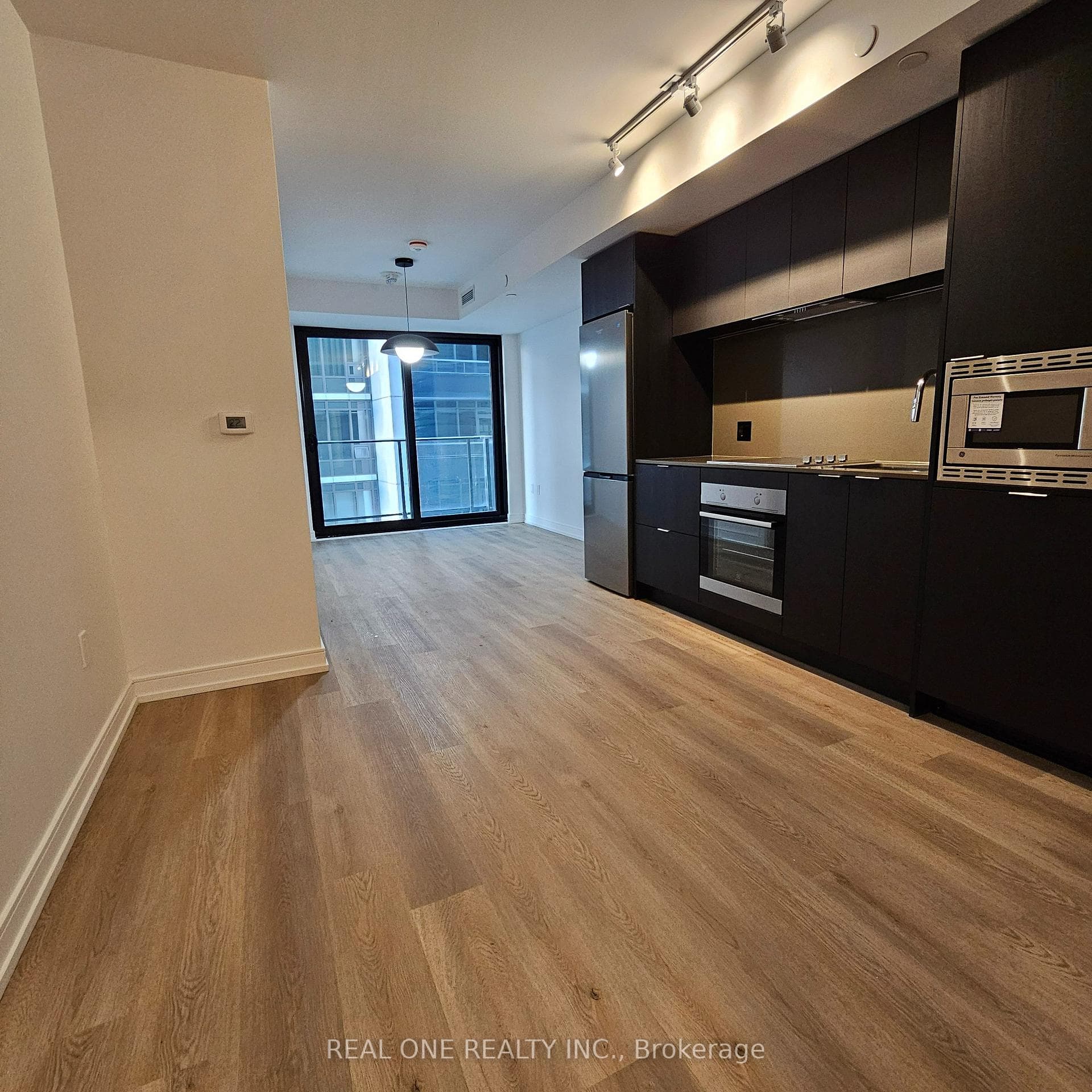 Living And Kitchen