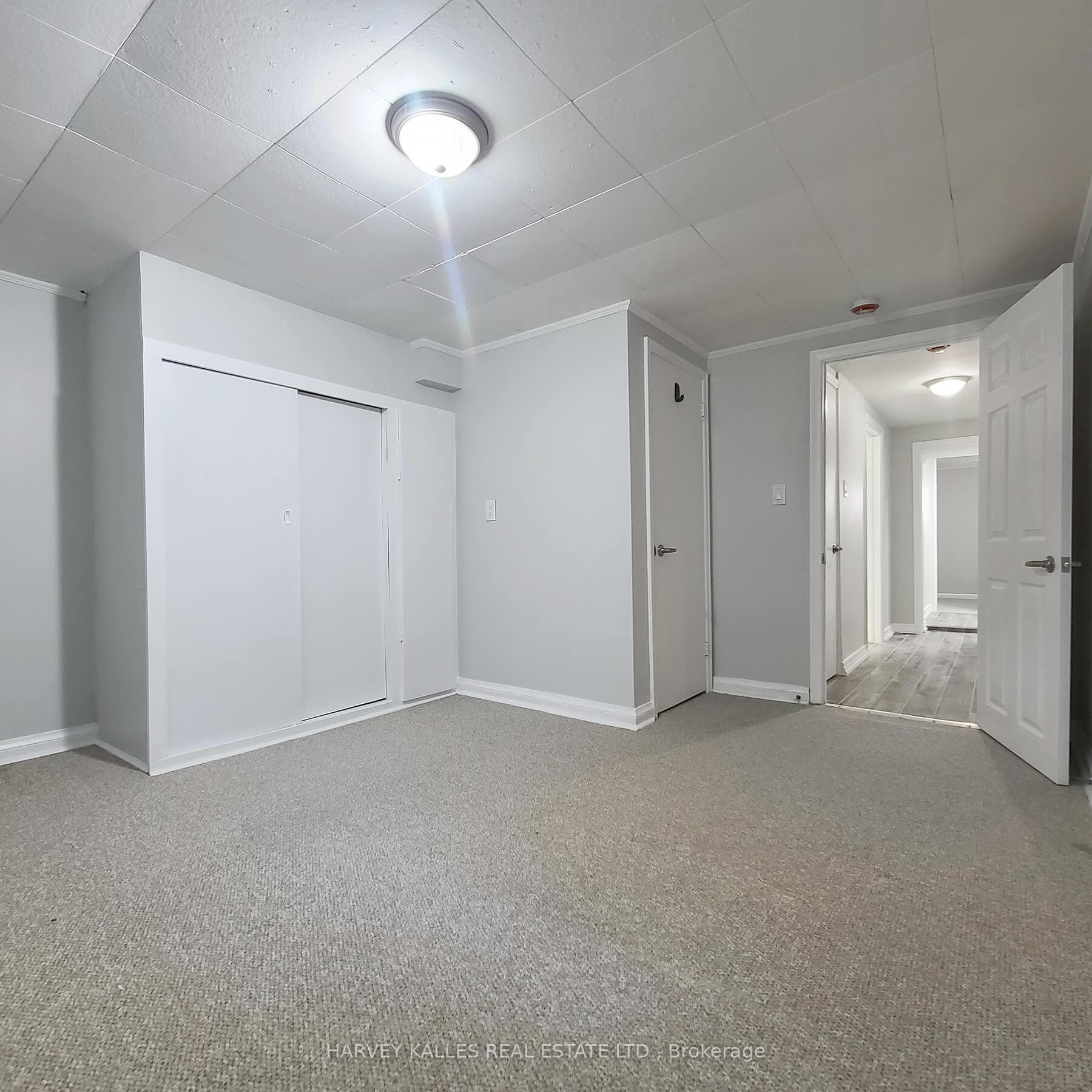 114 Empress Avenue Unit Lower photo 8