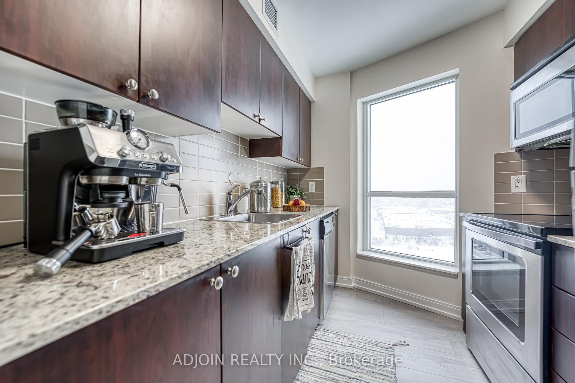 181 Village Green Square Unit 1113 photo 11