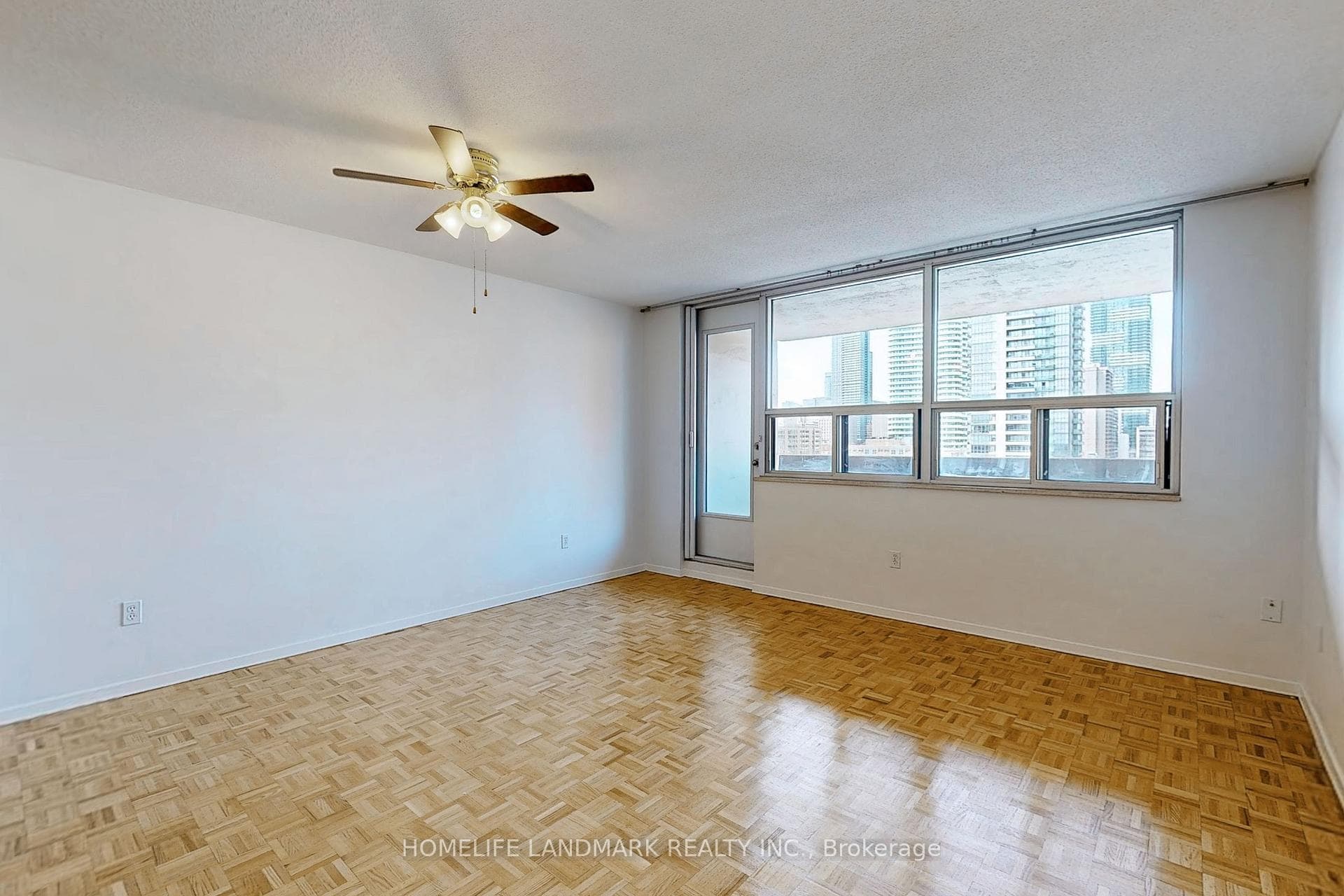 40 Homewood Avenue Unit 1403 photo 4