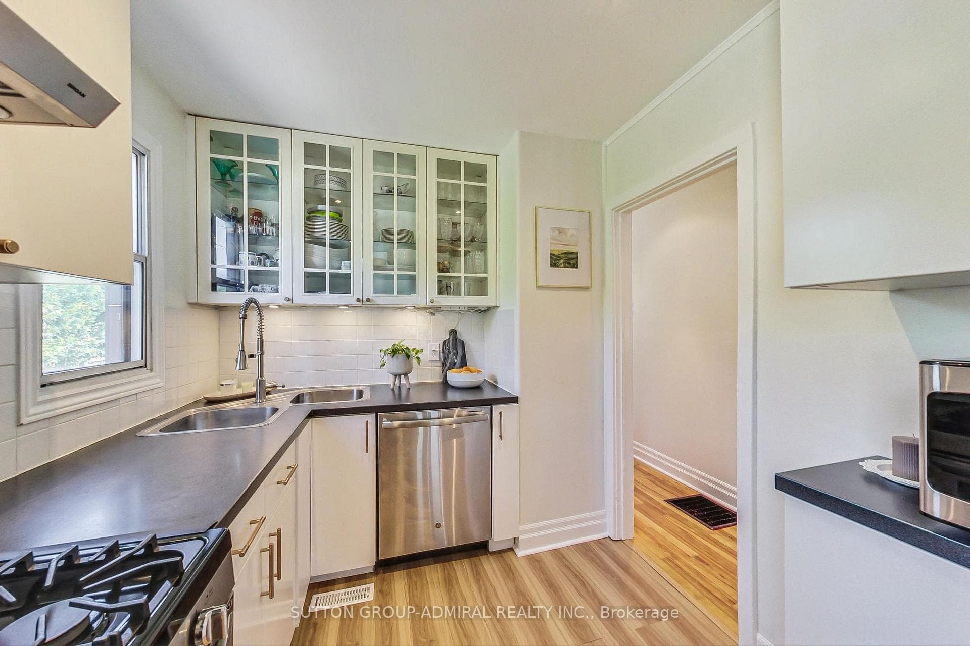 307 Dennie Avenue photo 12