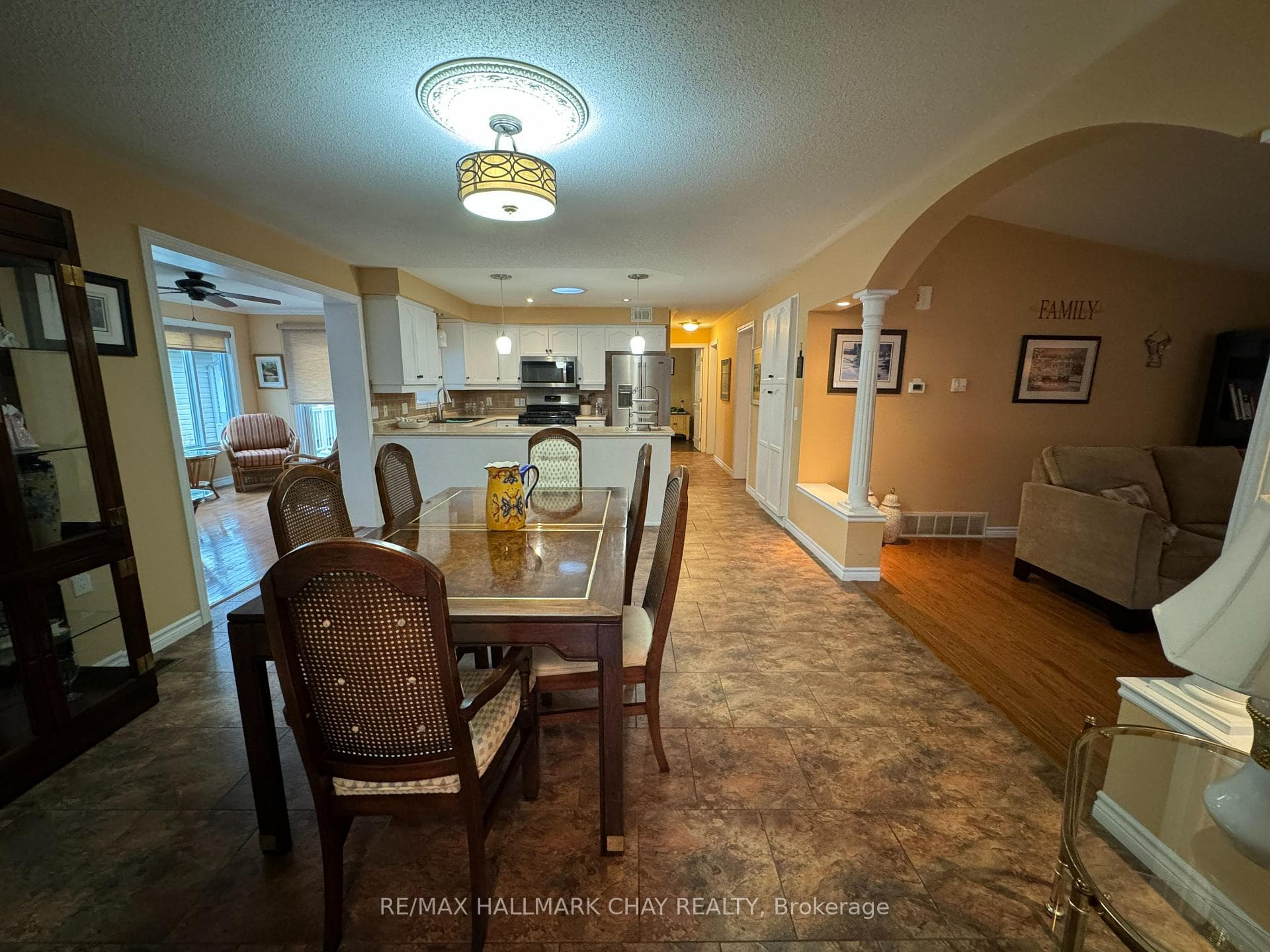 4 Ventnor Crescent photo 6