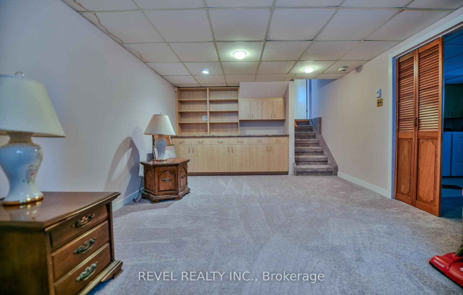 501 Birch Street photo 25