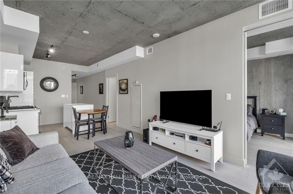224 LYON Street Unit 1010 photo 10