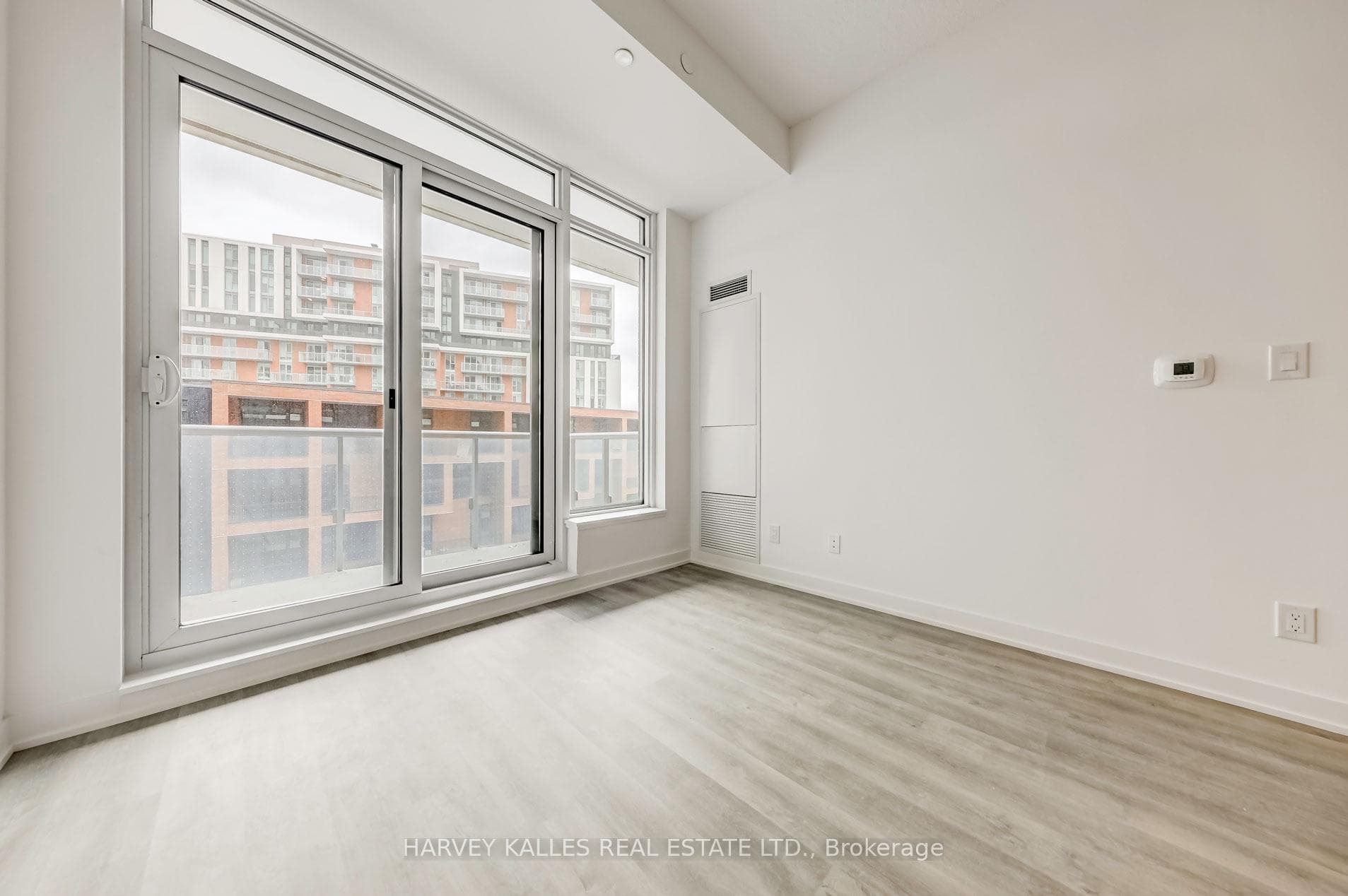 8119 Birchmount Road Unit 1006A photo 17