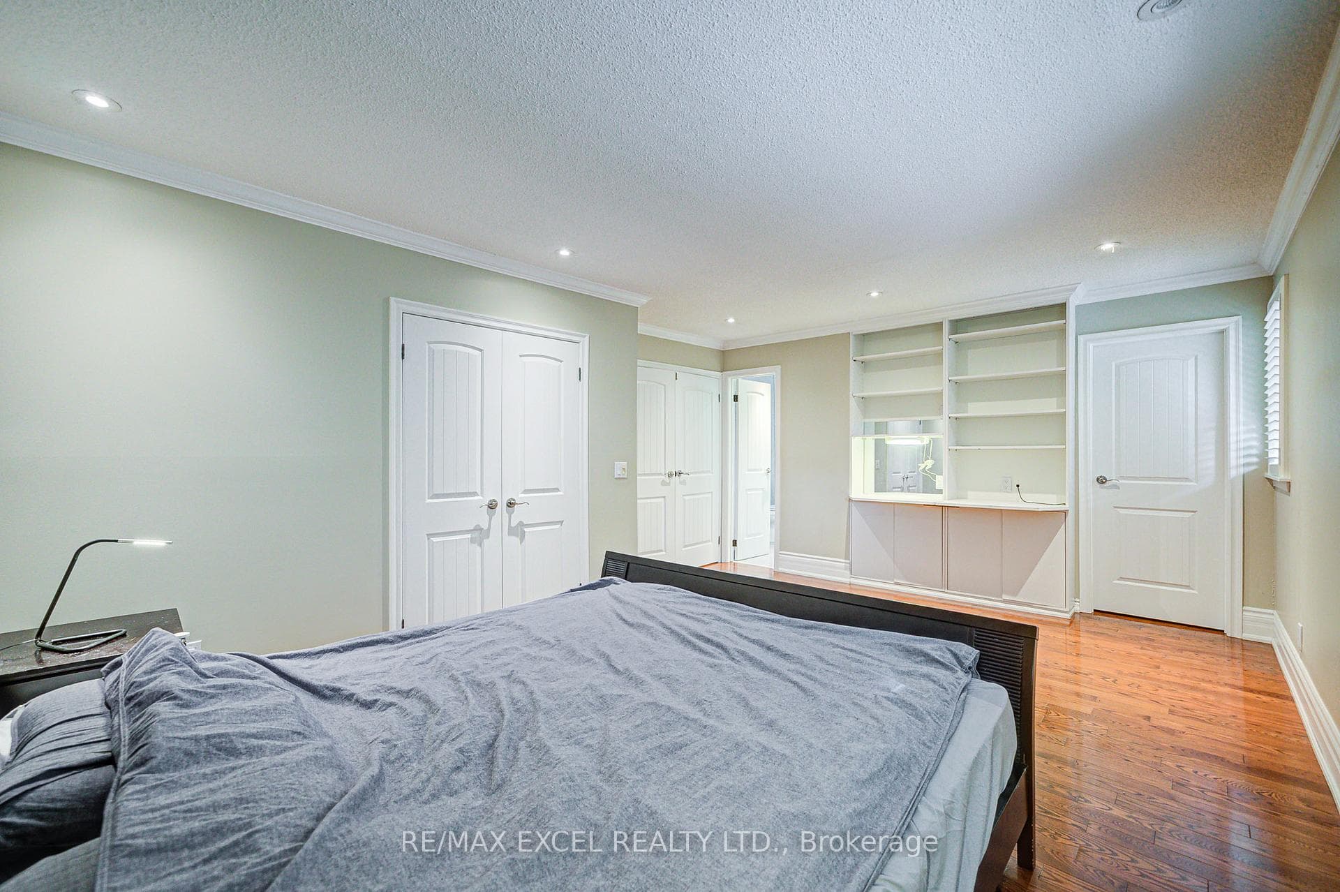 108 Babcombe Drive photo 31