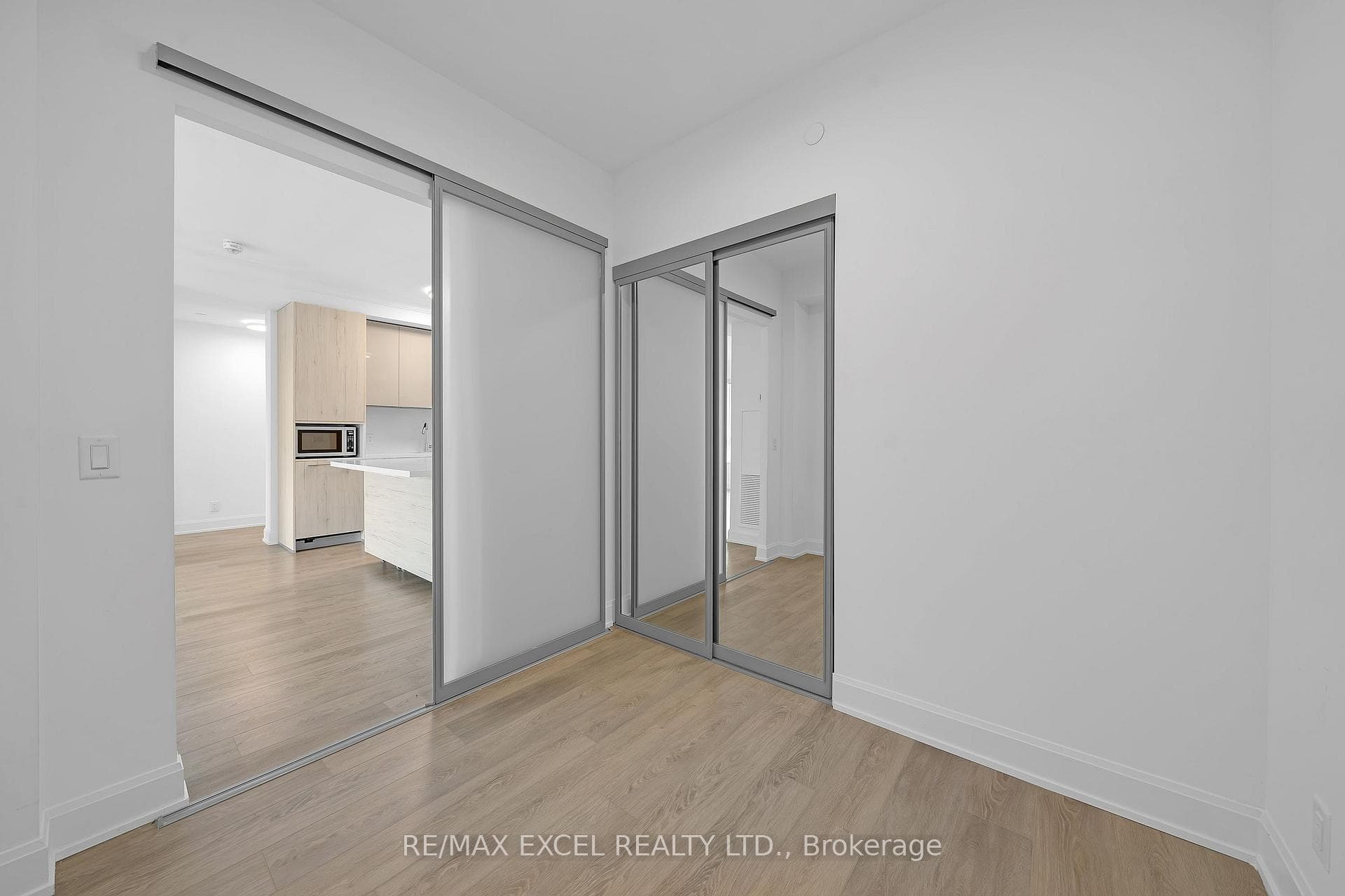 8 Water Walk Drive Unit 607 photo 14