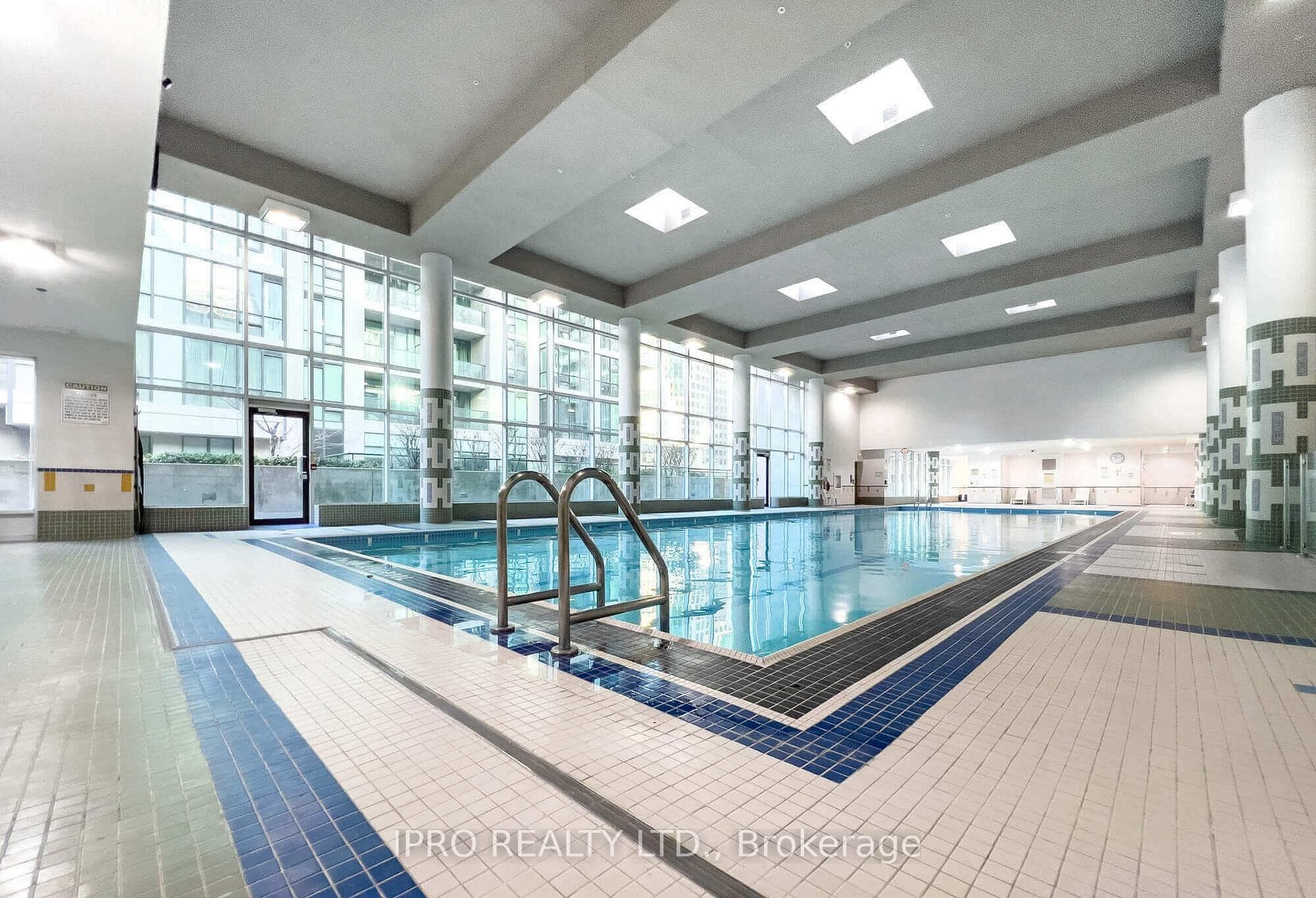 16 Yonge Street Unit 2007 photo 38