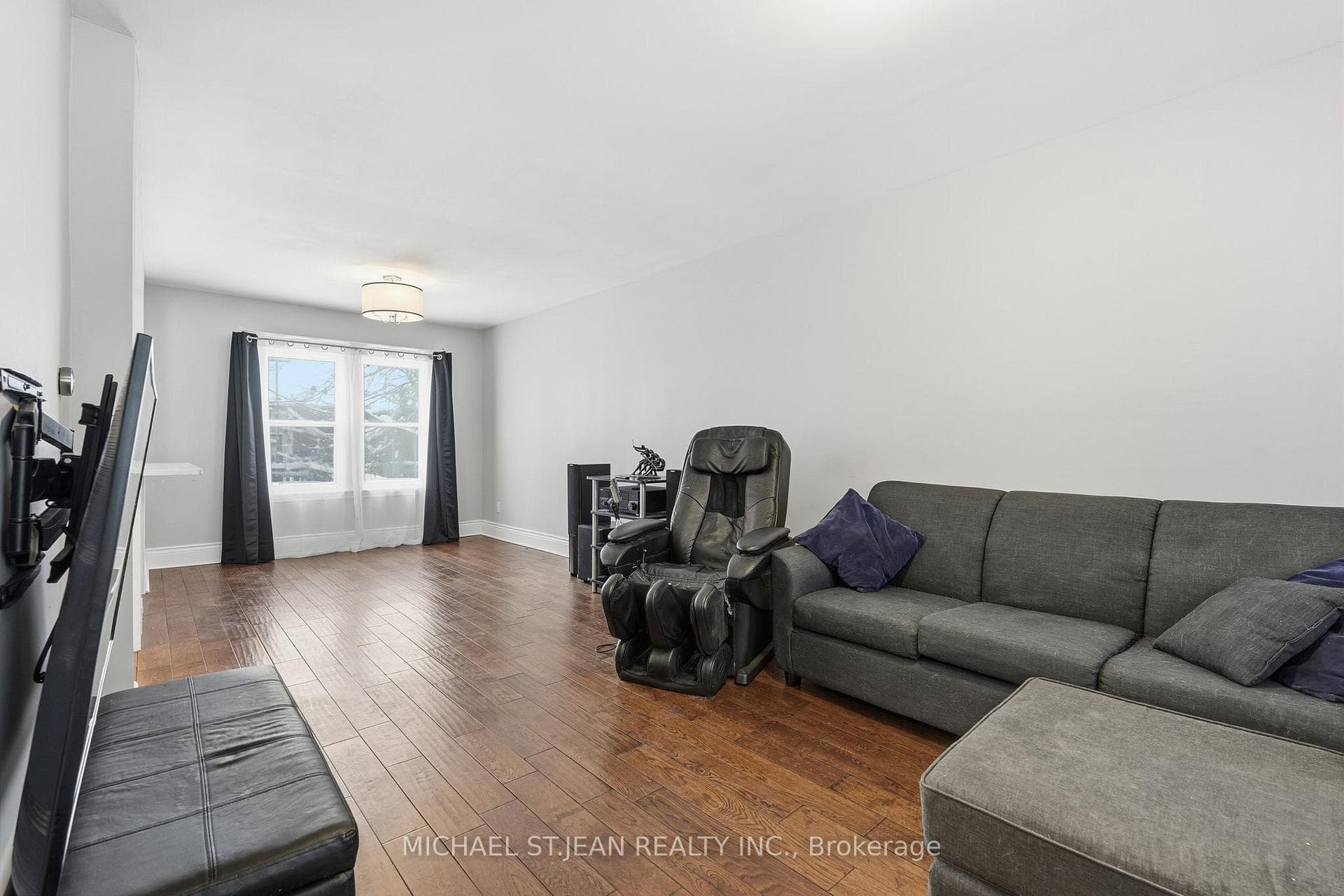 34 Balsam Avenue photo 7