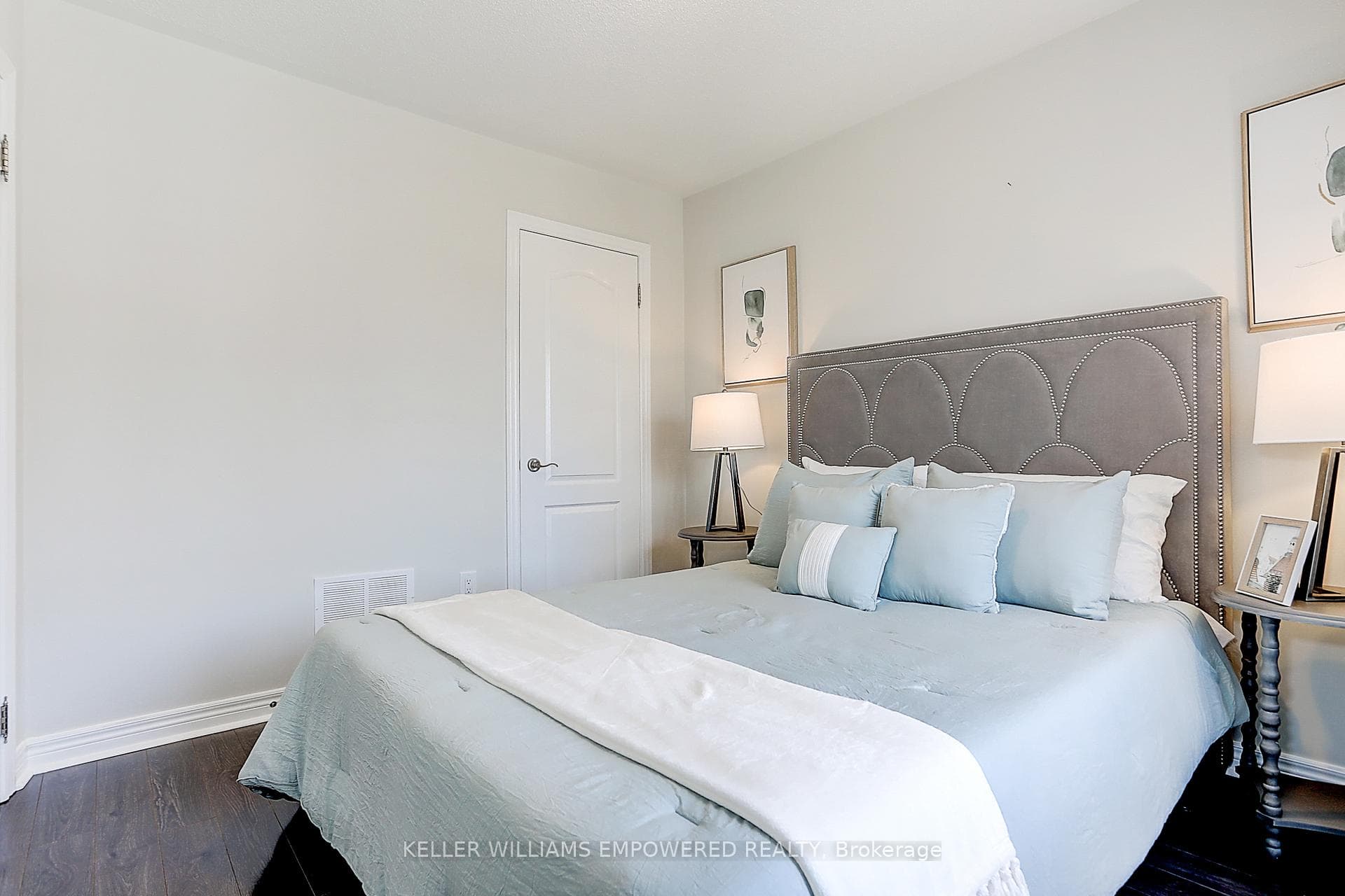 85 Chayna Crescent photo 33