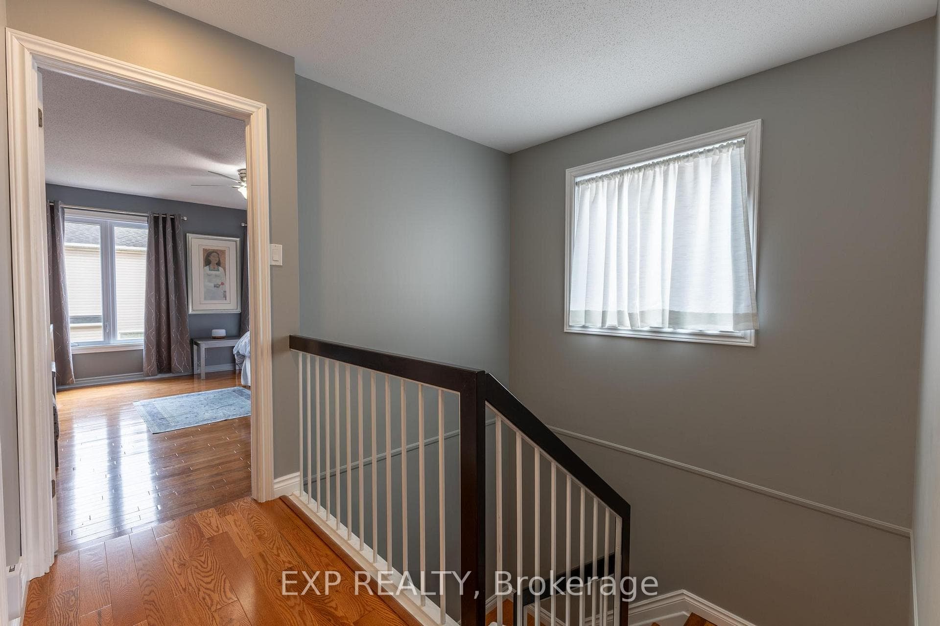 32 Stonepointe Avenue photo 37
