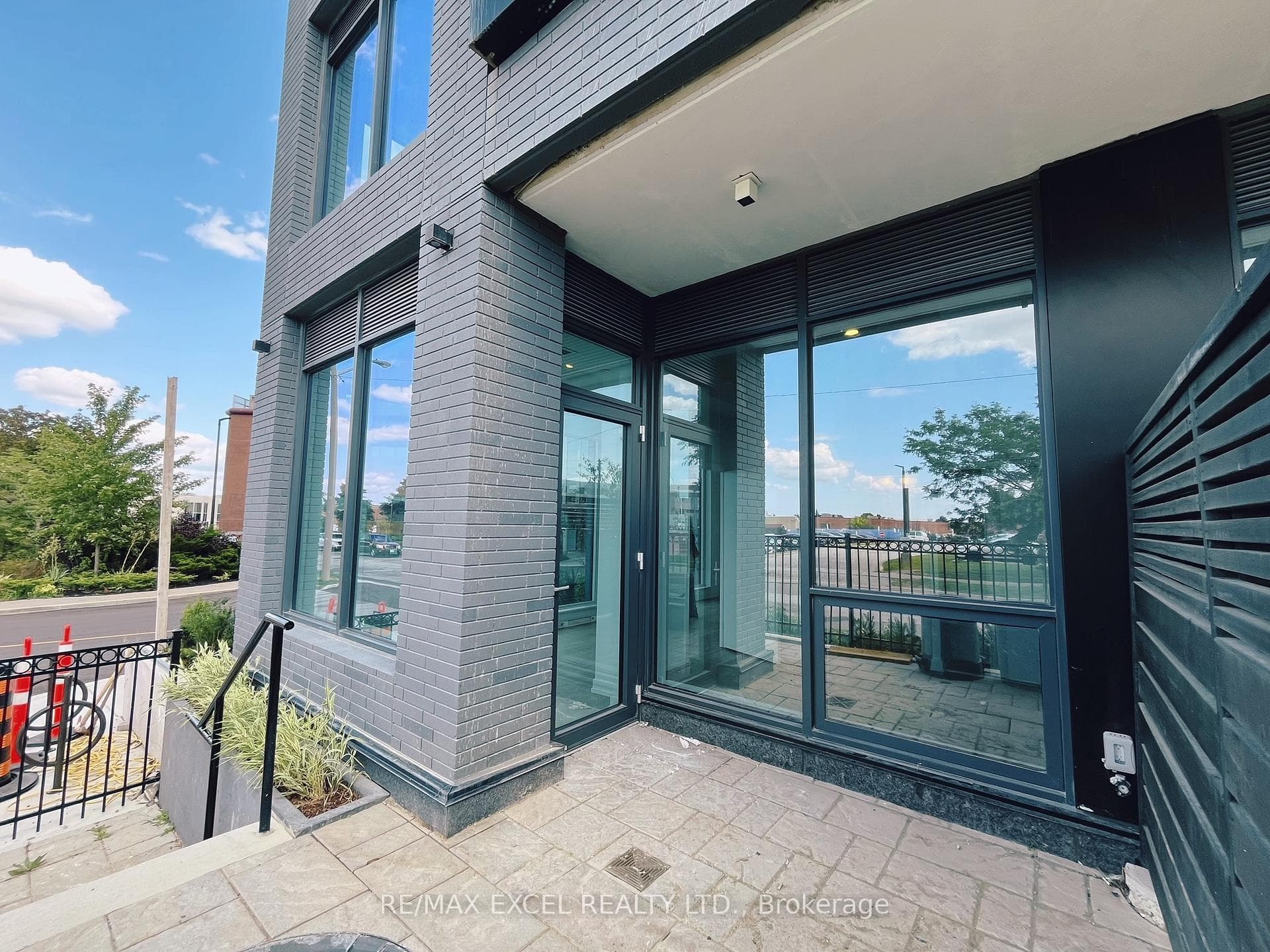 1100 Sheppard Avenue Unit 125 photo 16