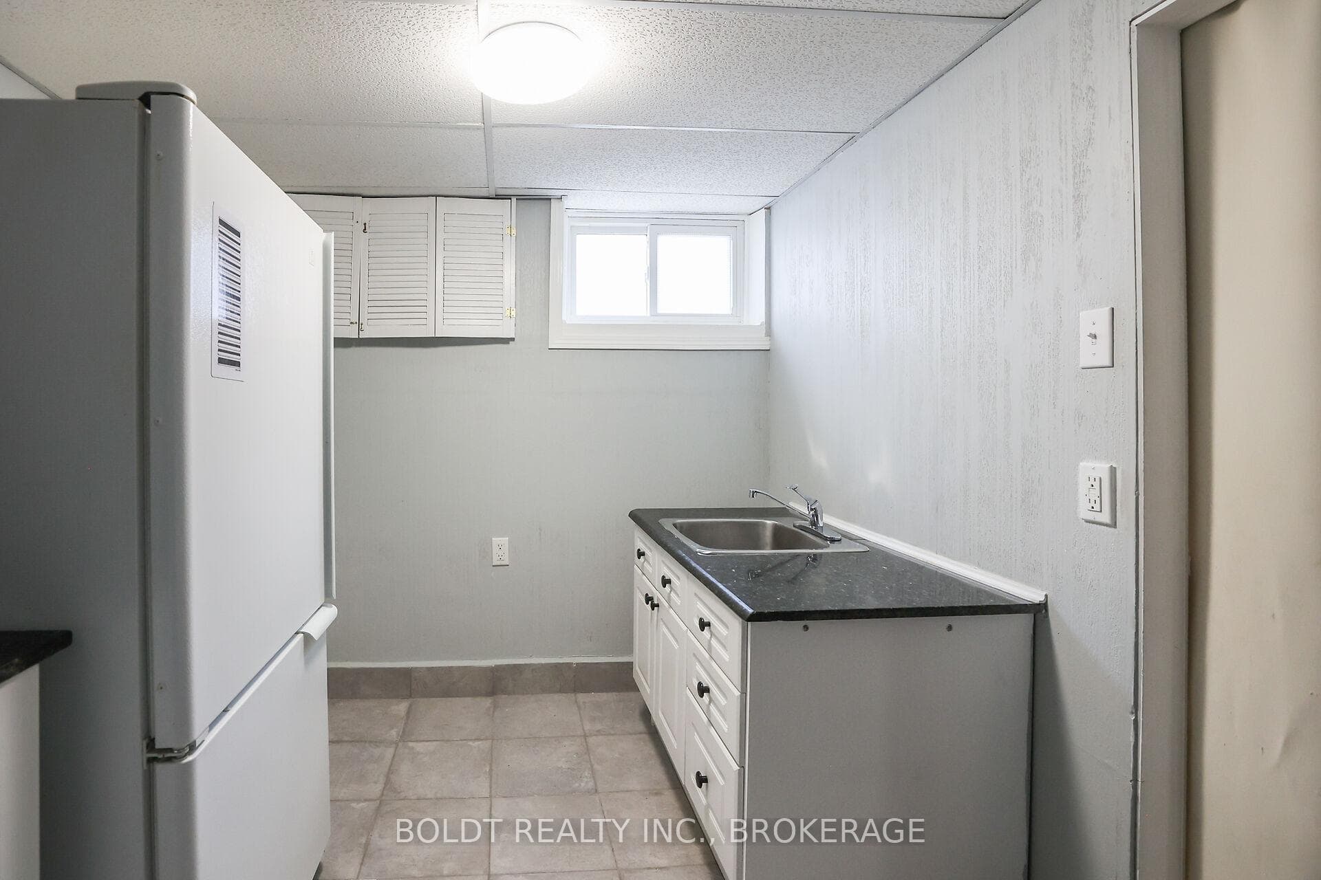 6 Aiken Street photo 24