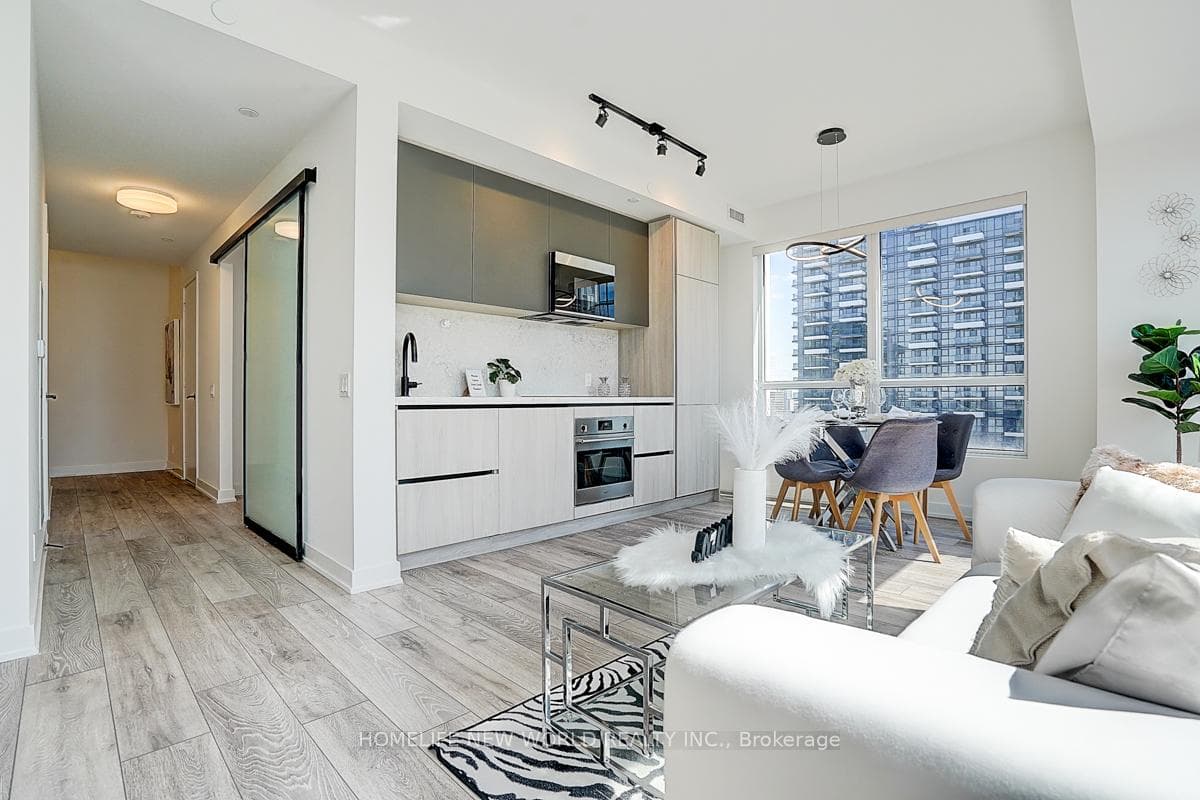 108 Peter Street Unit 3706 photo 23