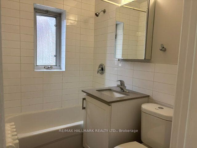 111 Oriole Parkway Unit 202 photo 6