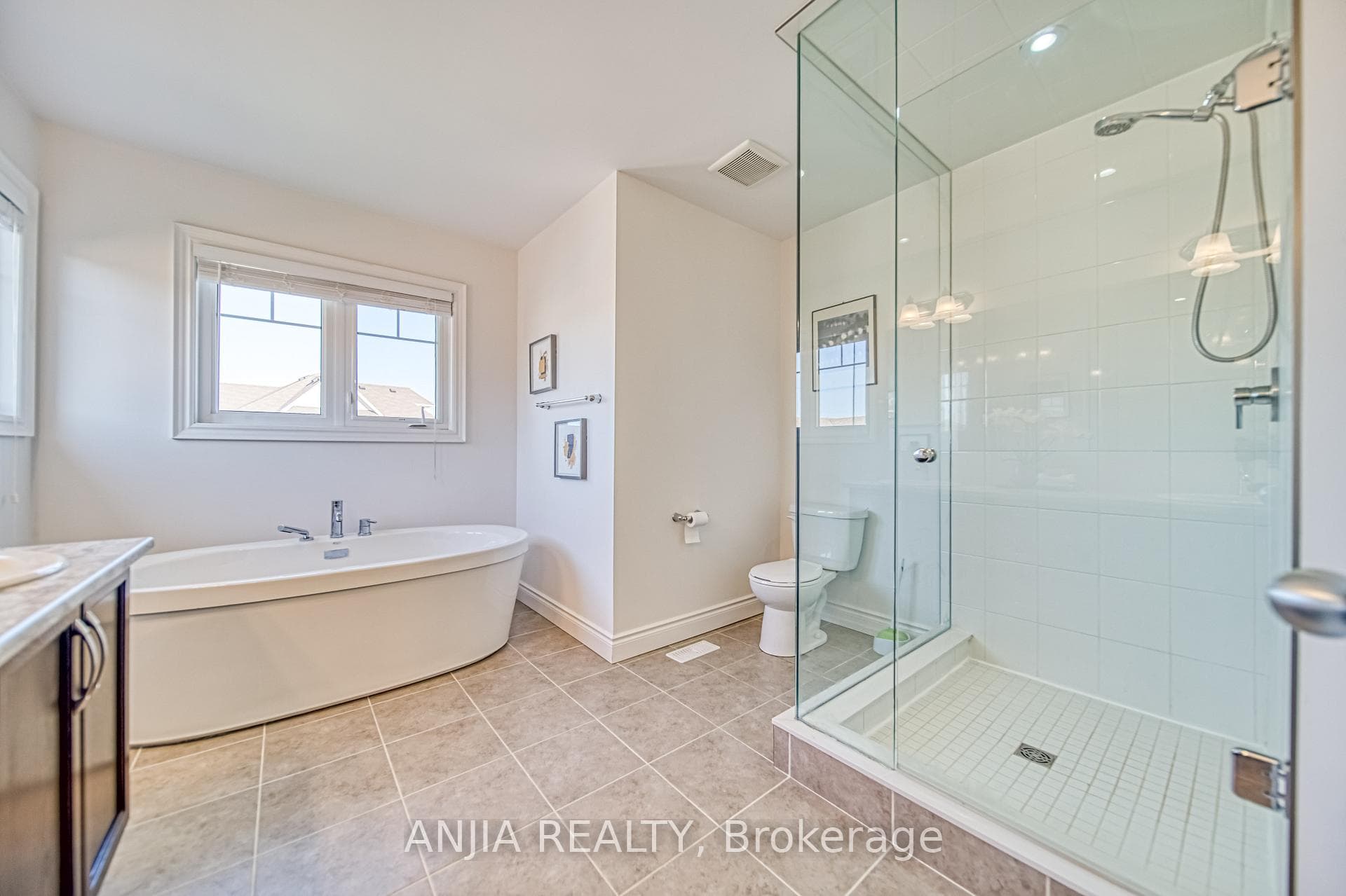 160 William Fair Drive photo 25