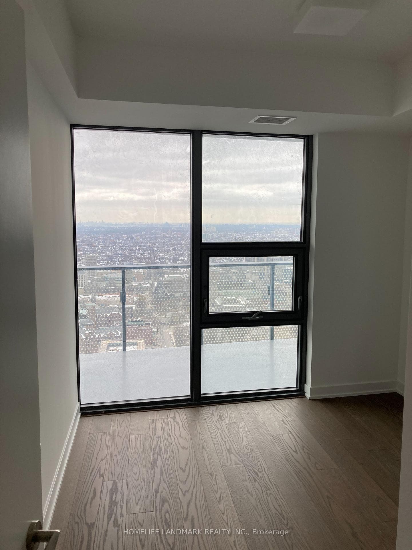11 Wellesley Street Unit 4807 photo 5
