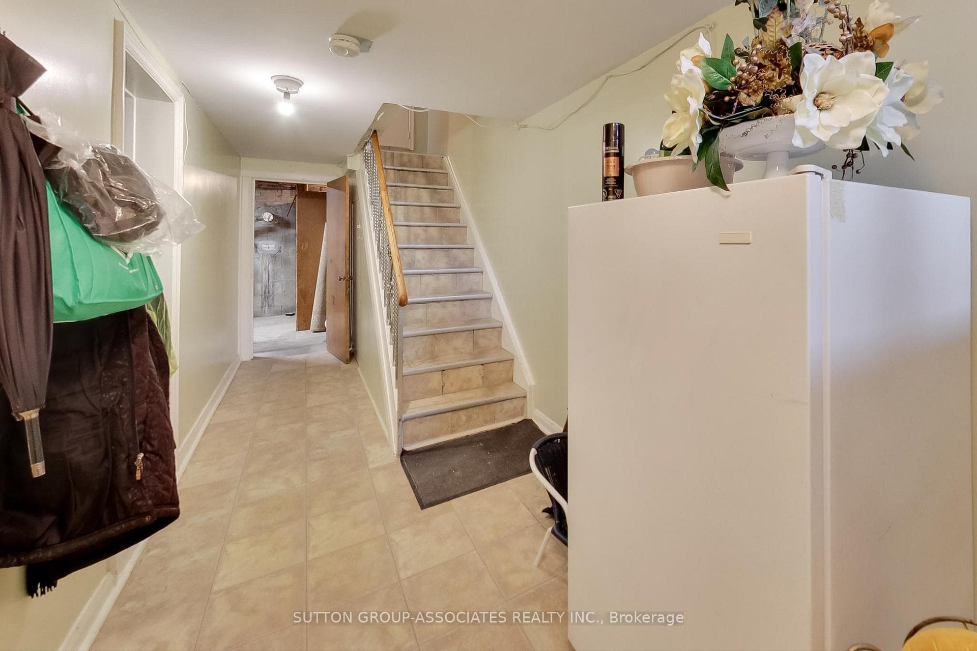 52 Mackay Avenue photo 29