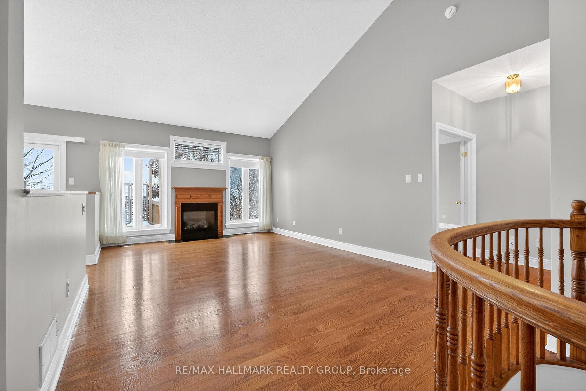 19 Foulis Crescent Unit Main Floor only photo 17