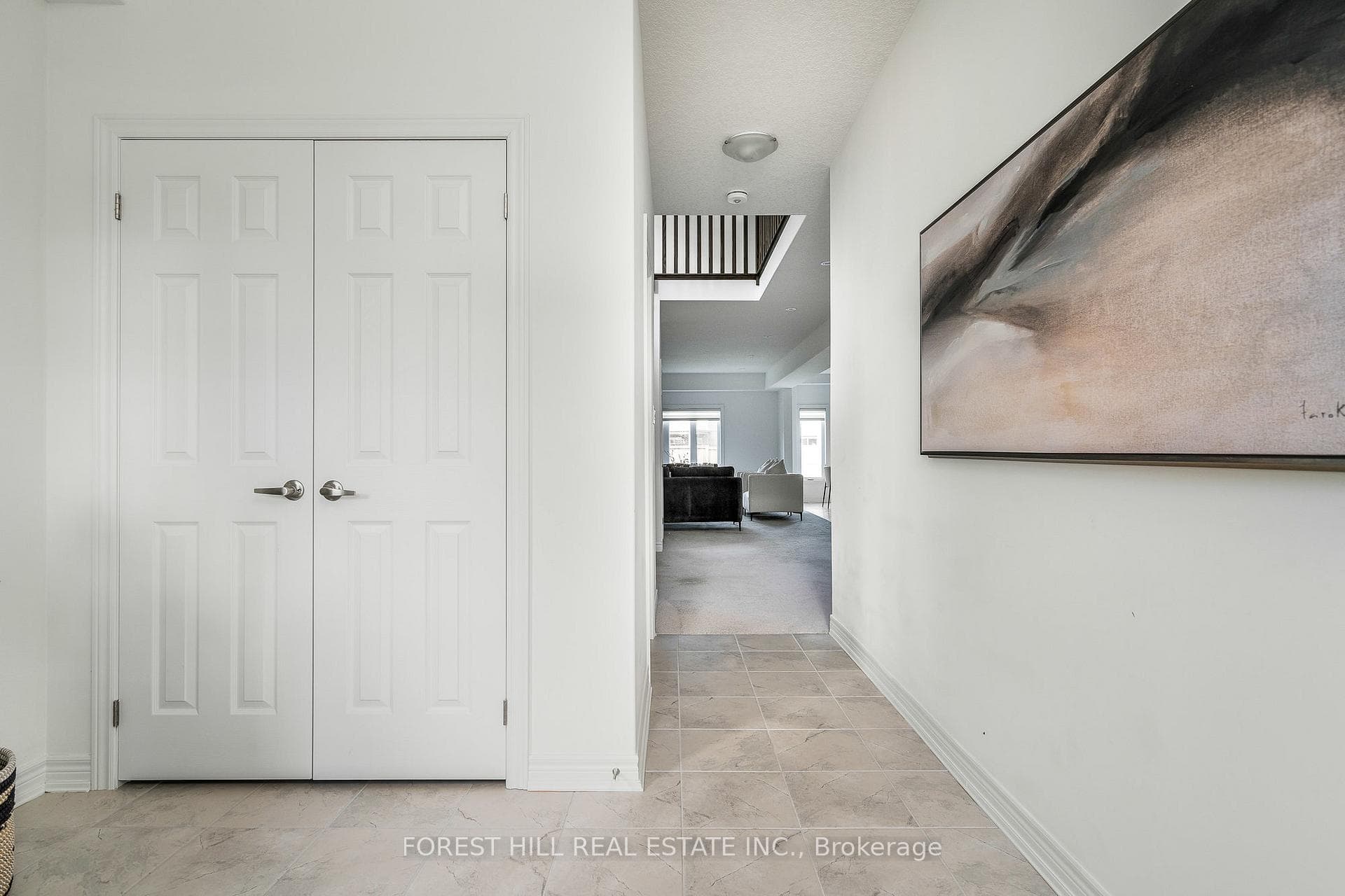 8 Spencer Street photo 3