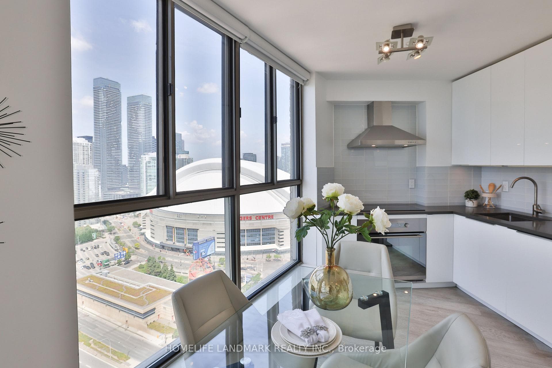 260 Queens Quay Unit 3005 photo 11