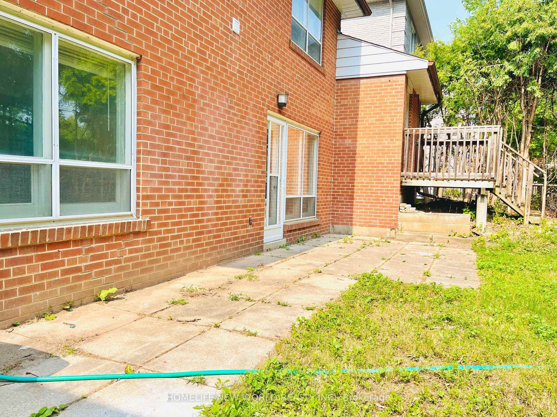 79 MCKEE Avenue Unit FRONT photo 22