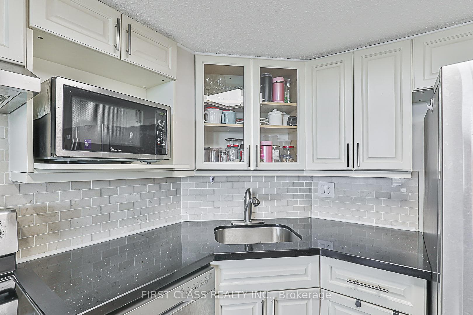 160 Alton Towers Circle Unit 807 photo 14