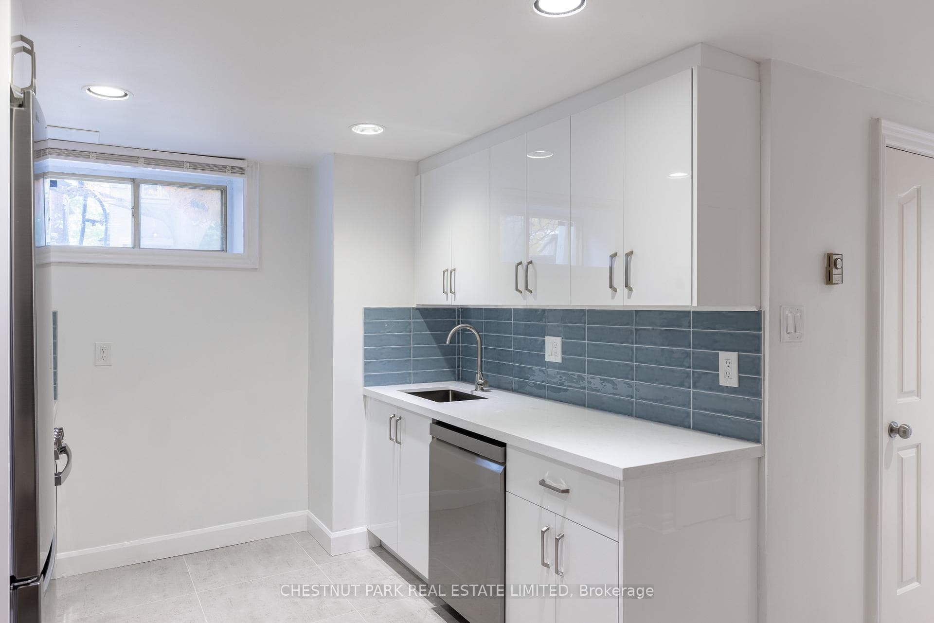 34A Foxbar Road Unit Lower photo 18