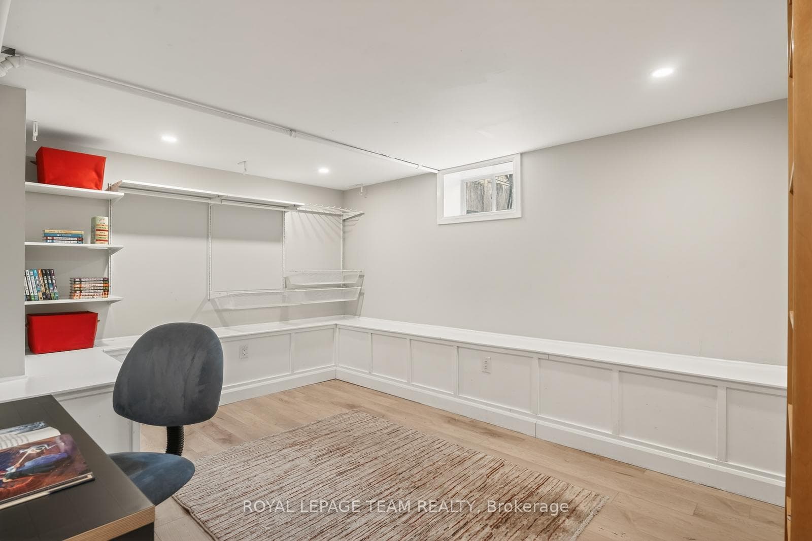 318 CLEMOW Avenue photo 24