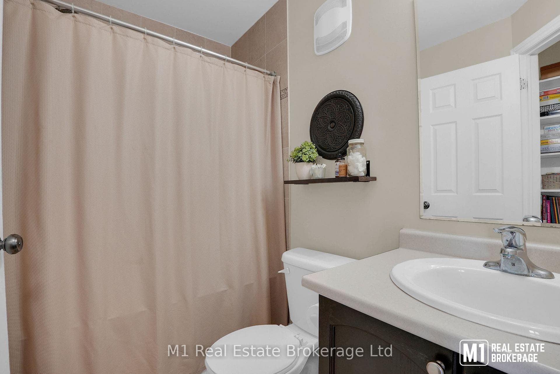 15 Carere Crescent Unit 46B photo 27