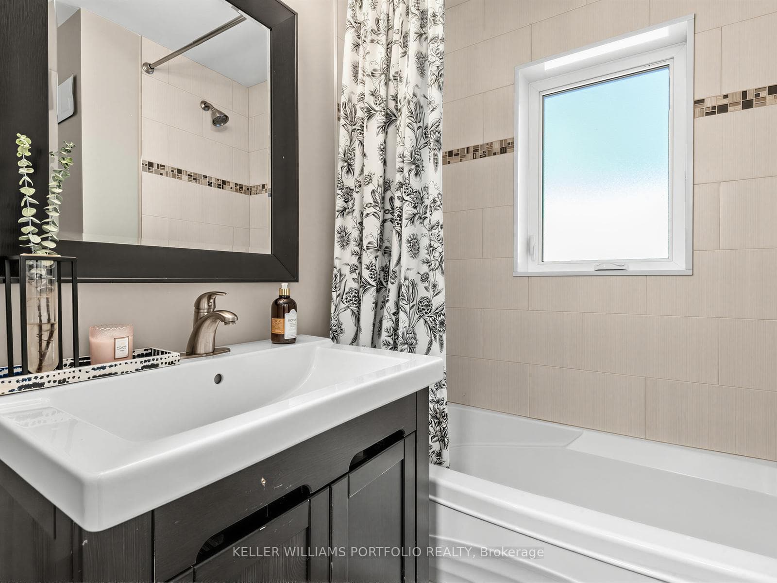 81 Lynnhaven Road photo 16