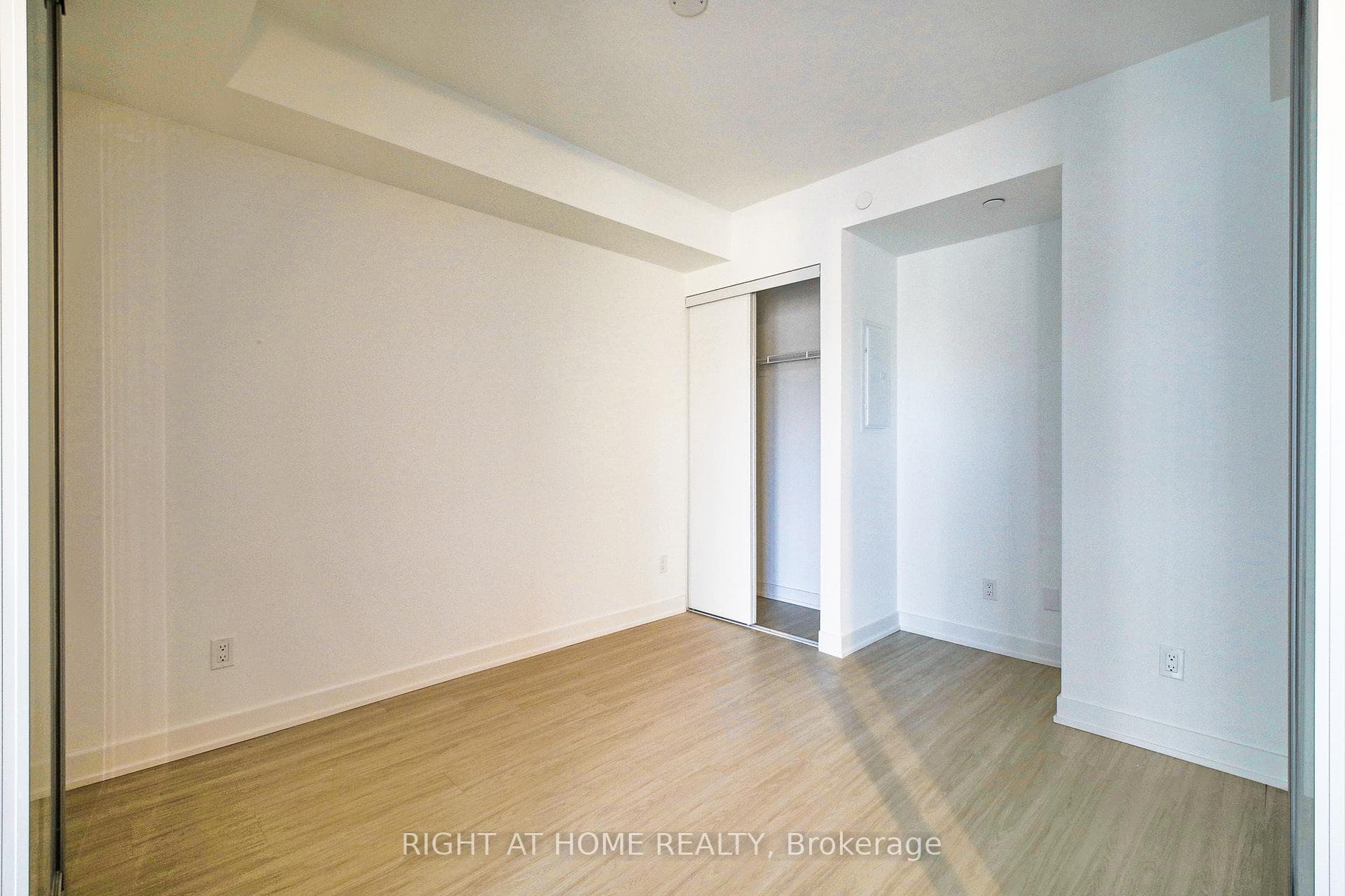 8 Wellesley Street Unit 2906 photo 15