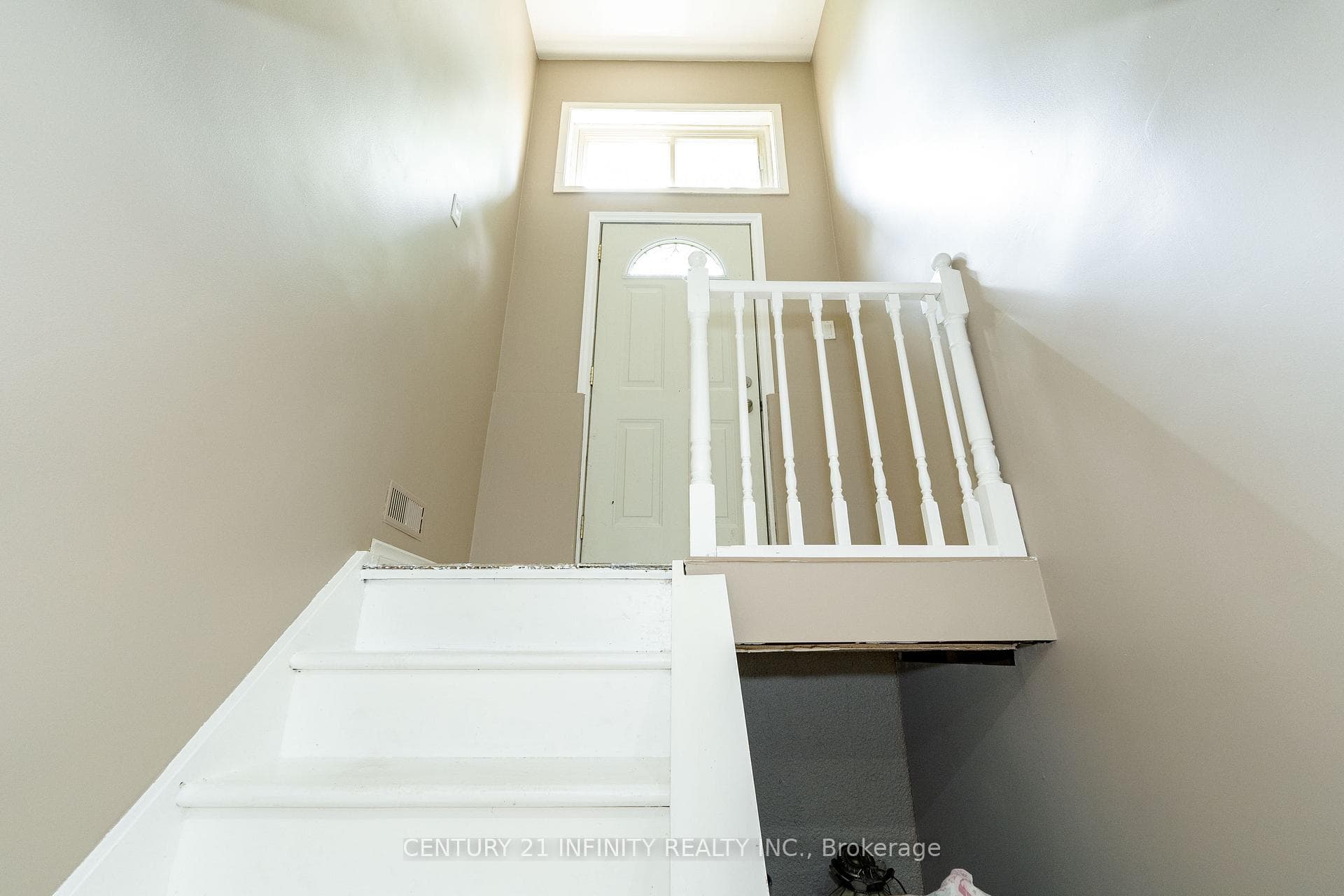 680 Marksbury Road photo 28